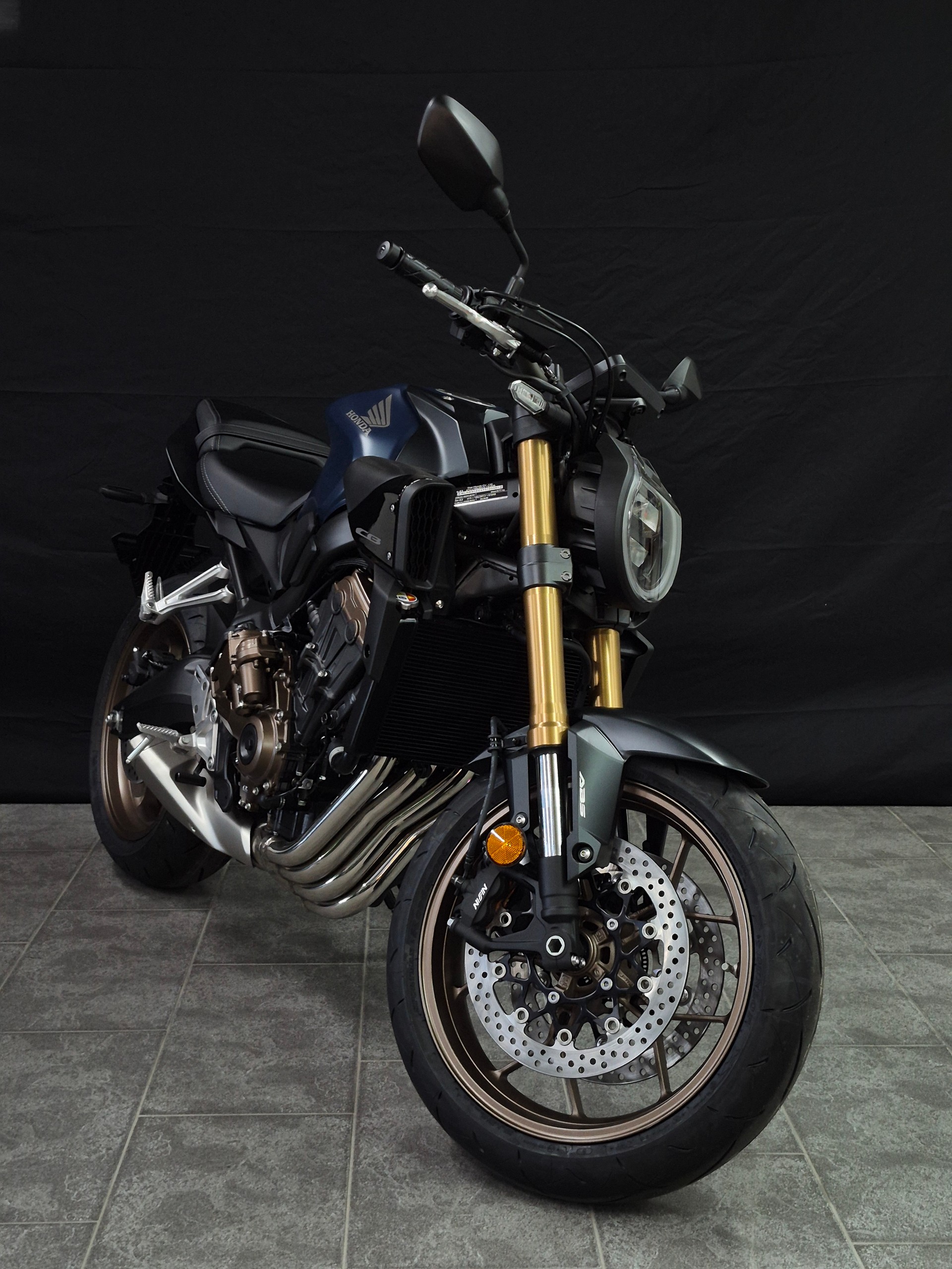 HONDA CB 650 R E-Clutch-image-3