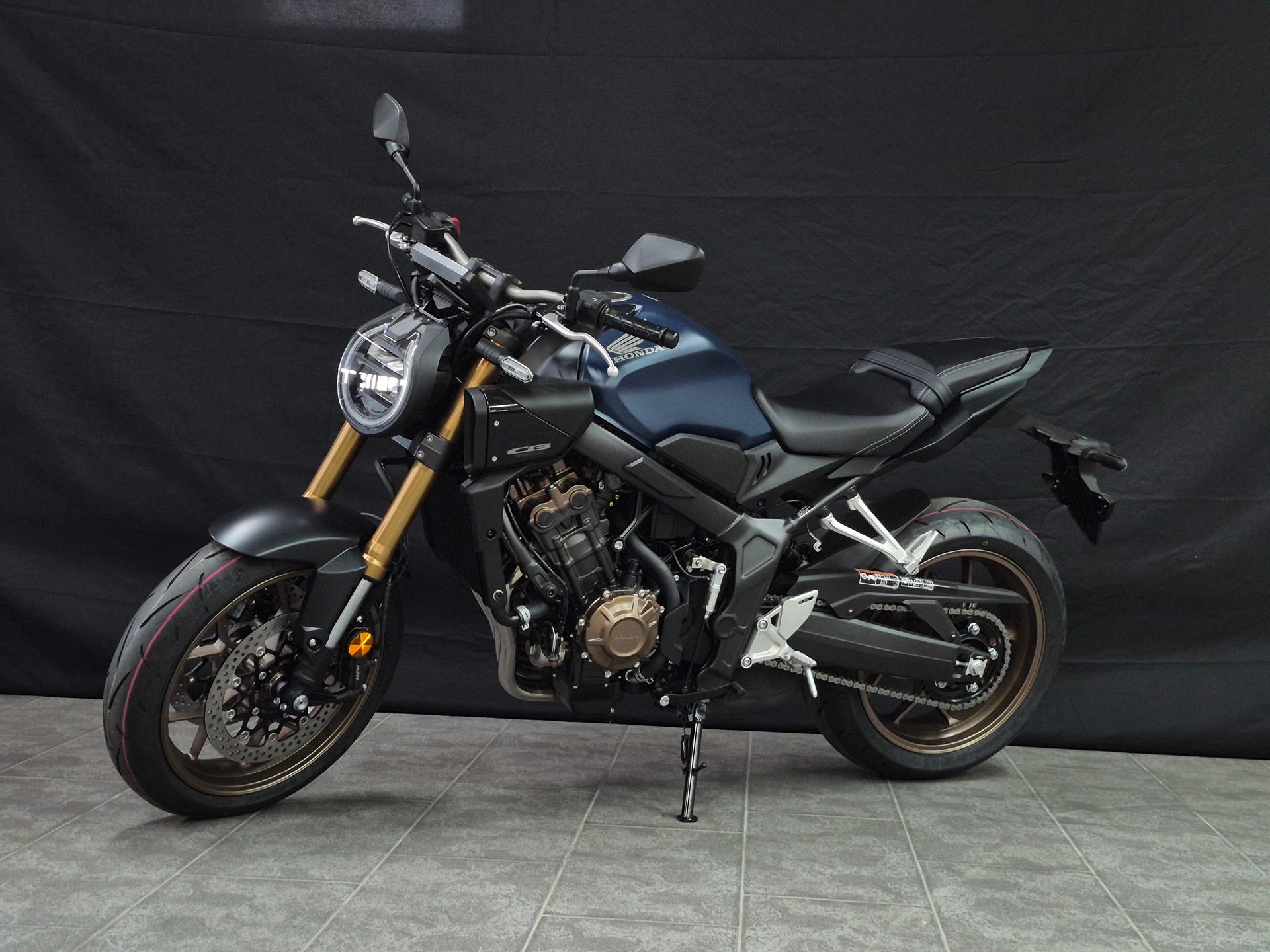 HONDA CB 650 R E-Clutch-image-10