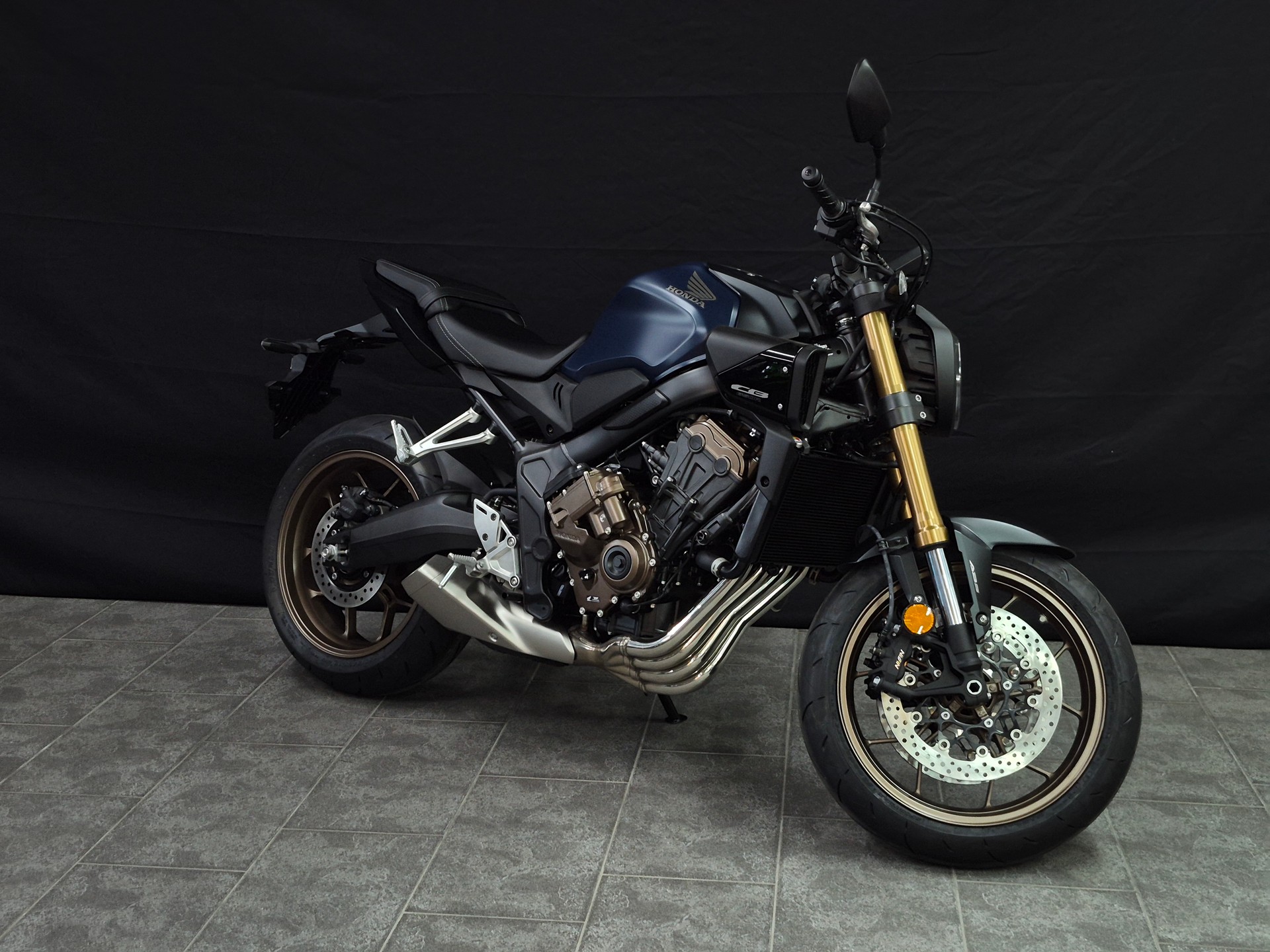 HONDA CB 650 R E-Clutch-image-6