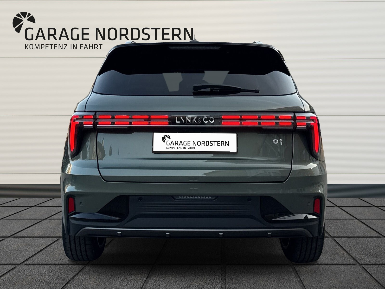 LYNK & CO 01 1.5 PHEV More-showroom-element-3