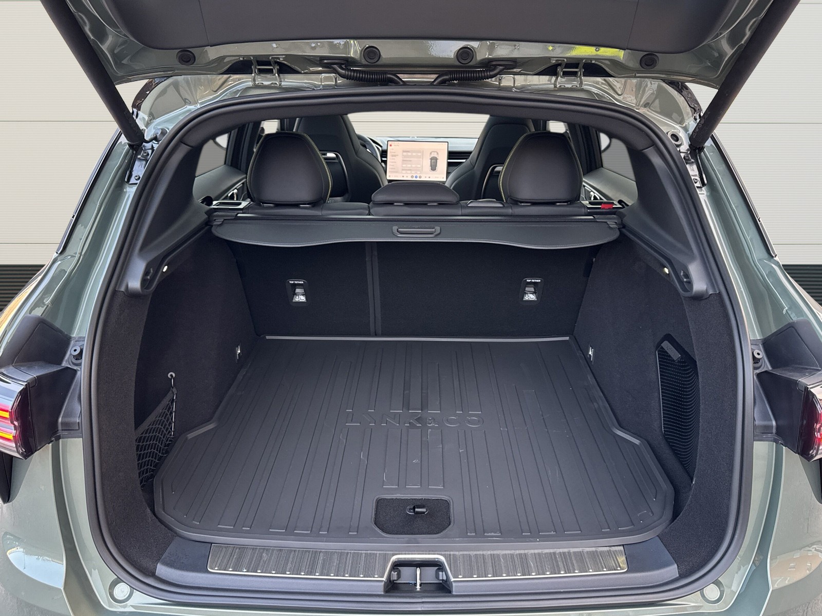 LYNK & CO 01 1.5 PHEV More-image-8