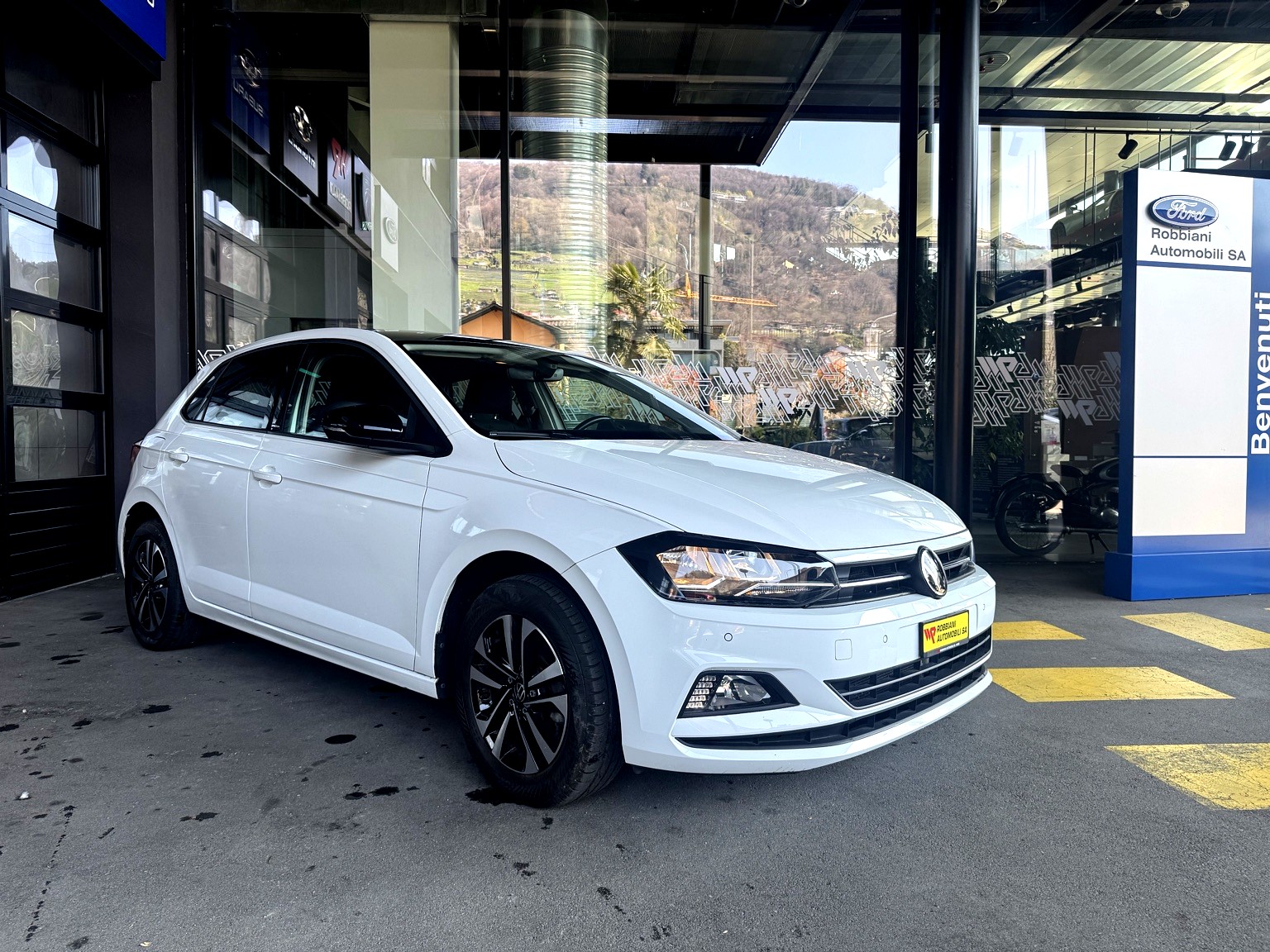 VW Polo 1.0 BMT United-showroom-element-3