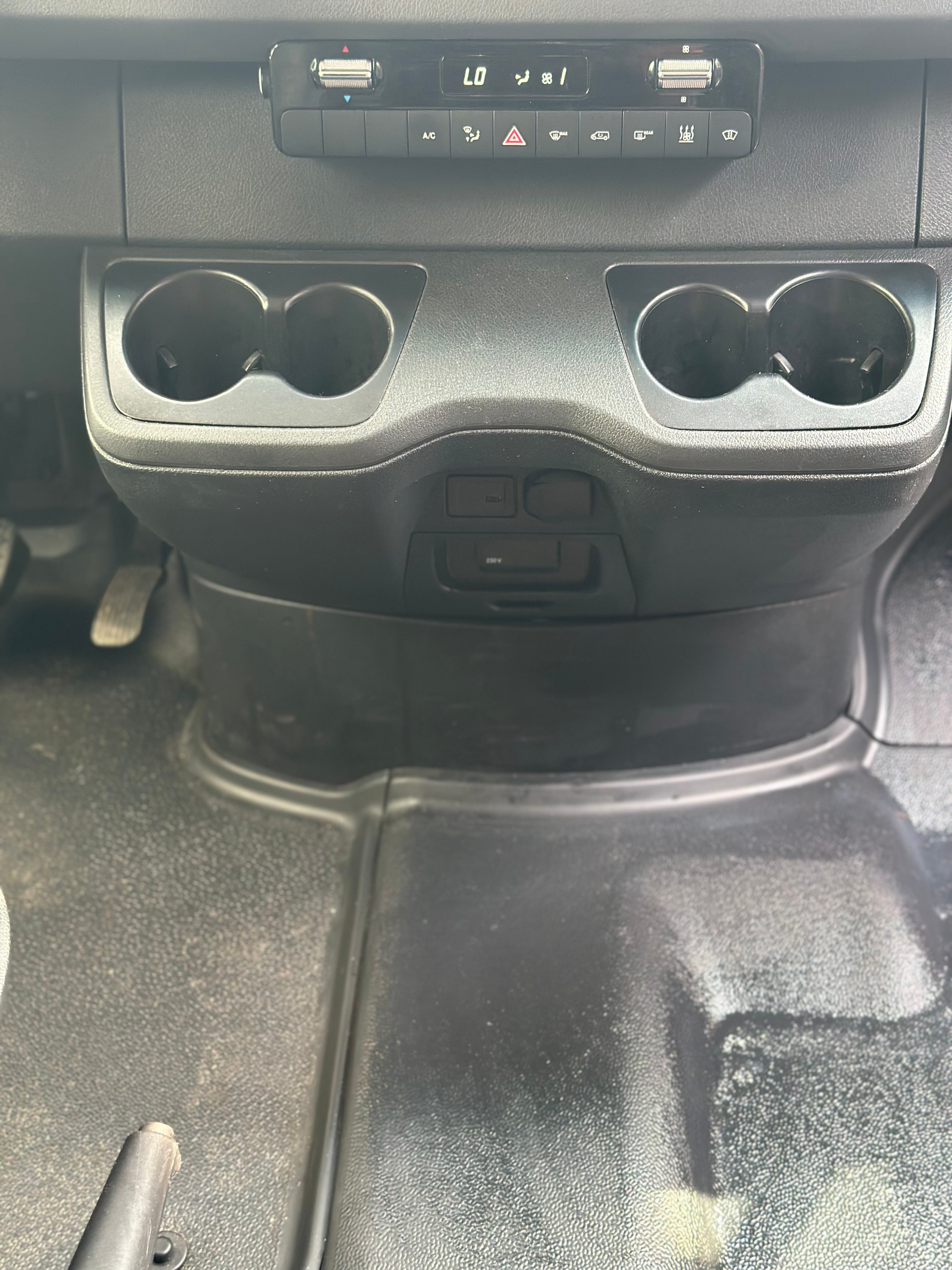 MERCEDES-BENZ Sprinter 319 CDI Standard 9G-TRONIC 4X4 Letzter Preis !!!-image-9