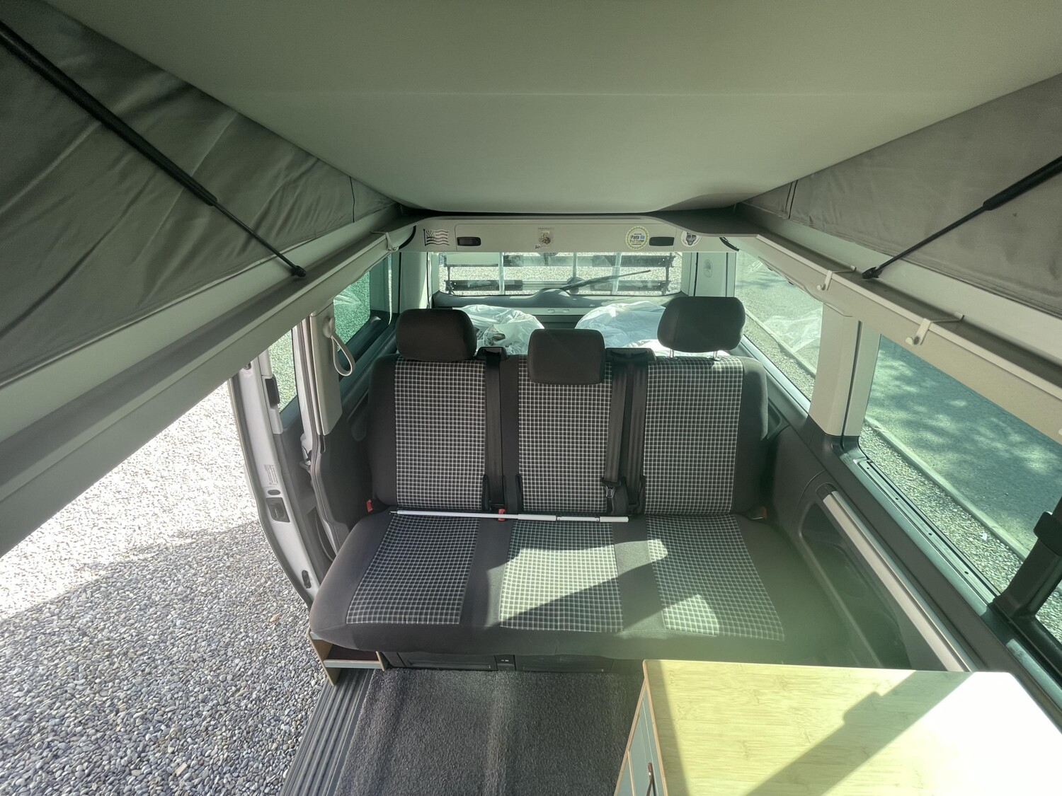 VW T5 California 2.0 TDI Beach DSG-image-12