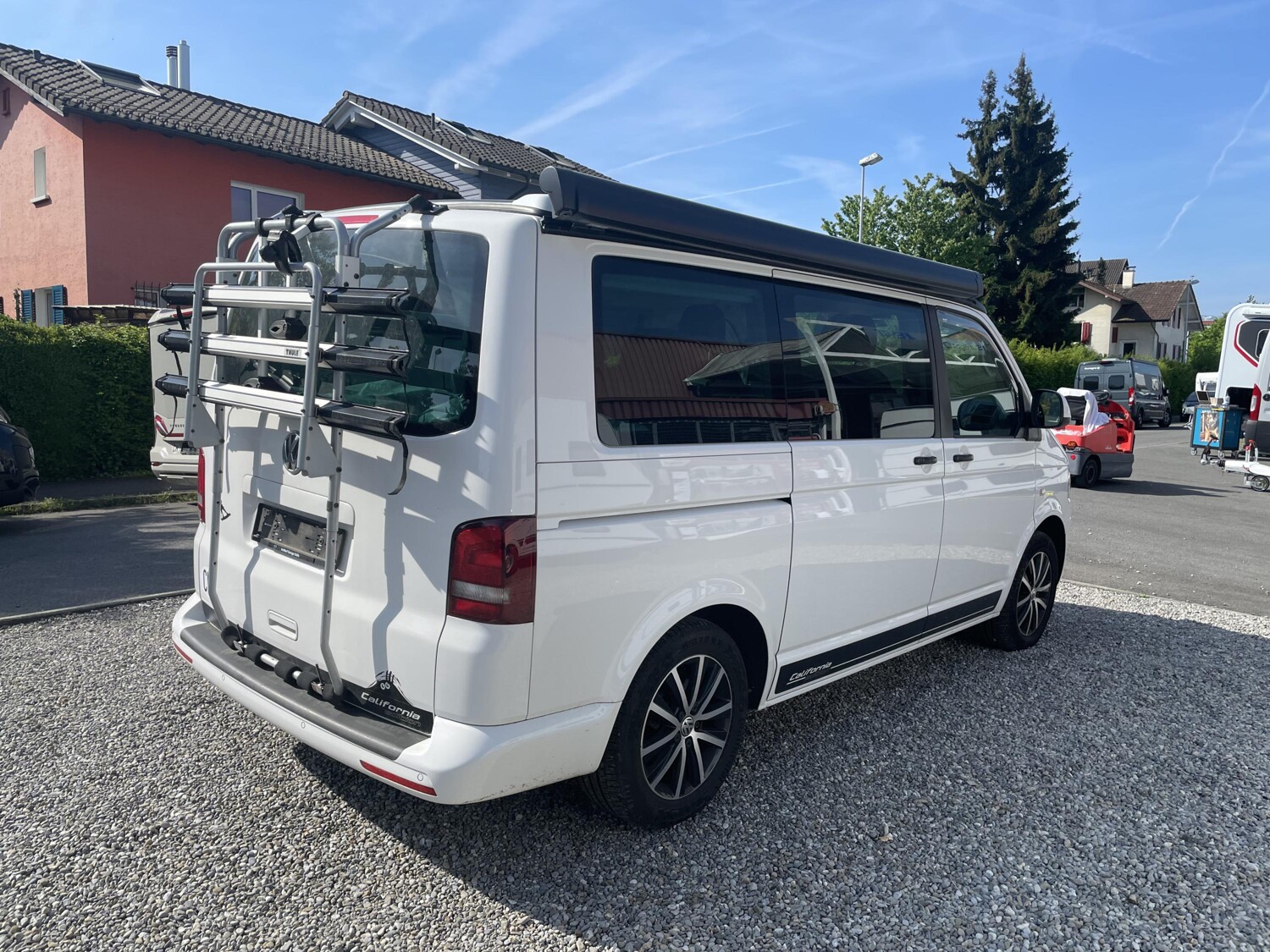 VW T5 California 2.0 TDI Beach DSG-showroom-element-3