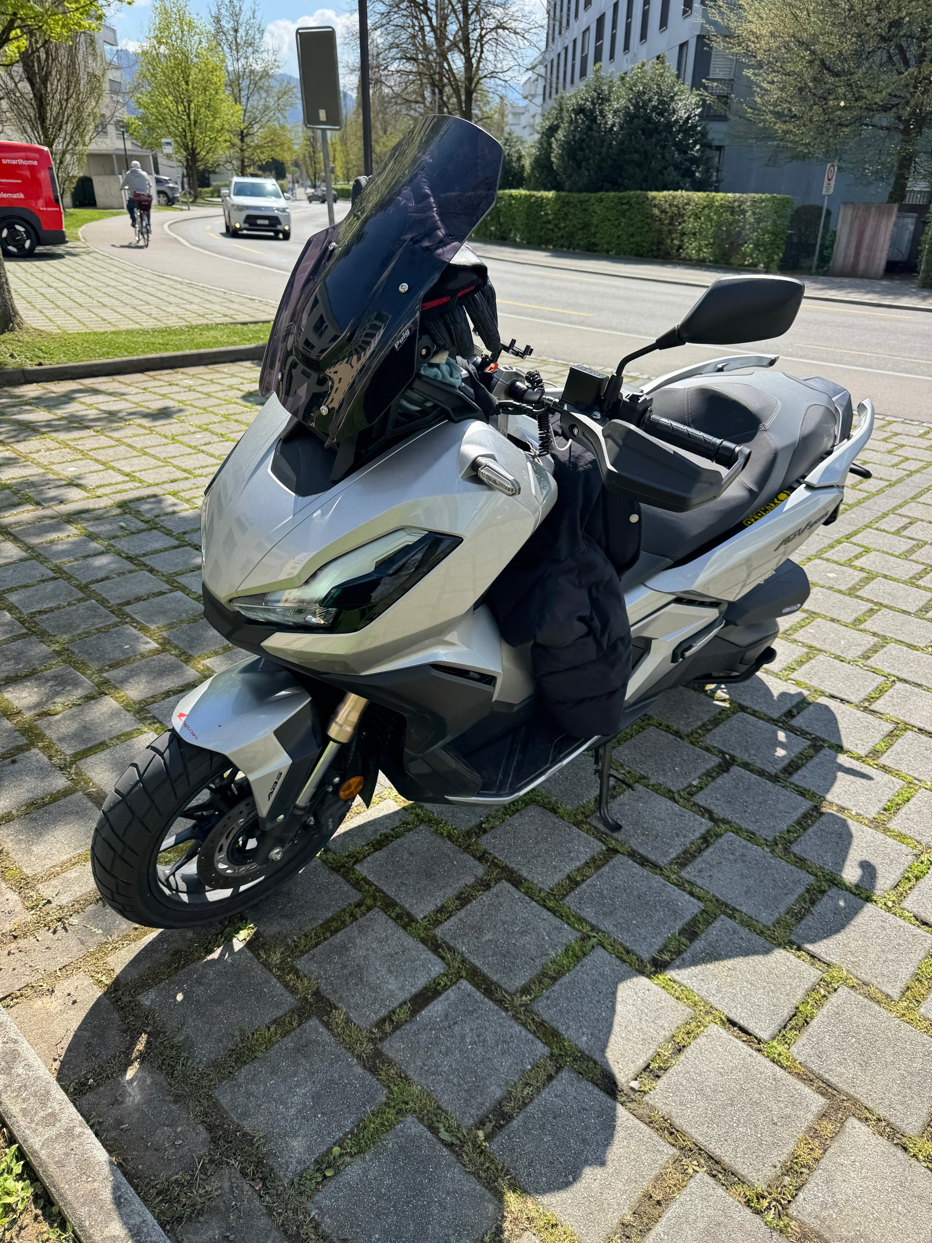 HONDA ADV 350-image-1