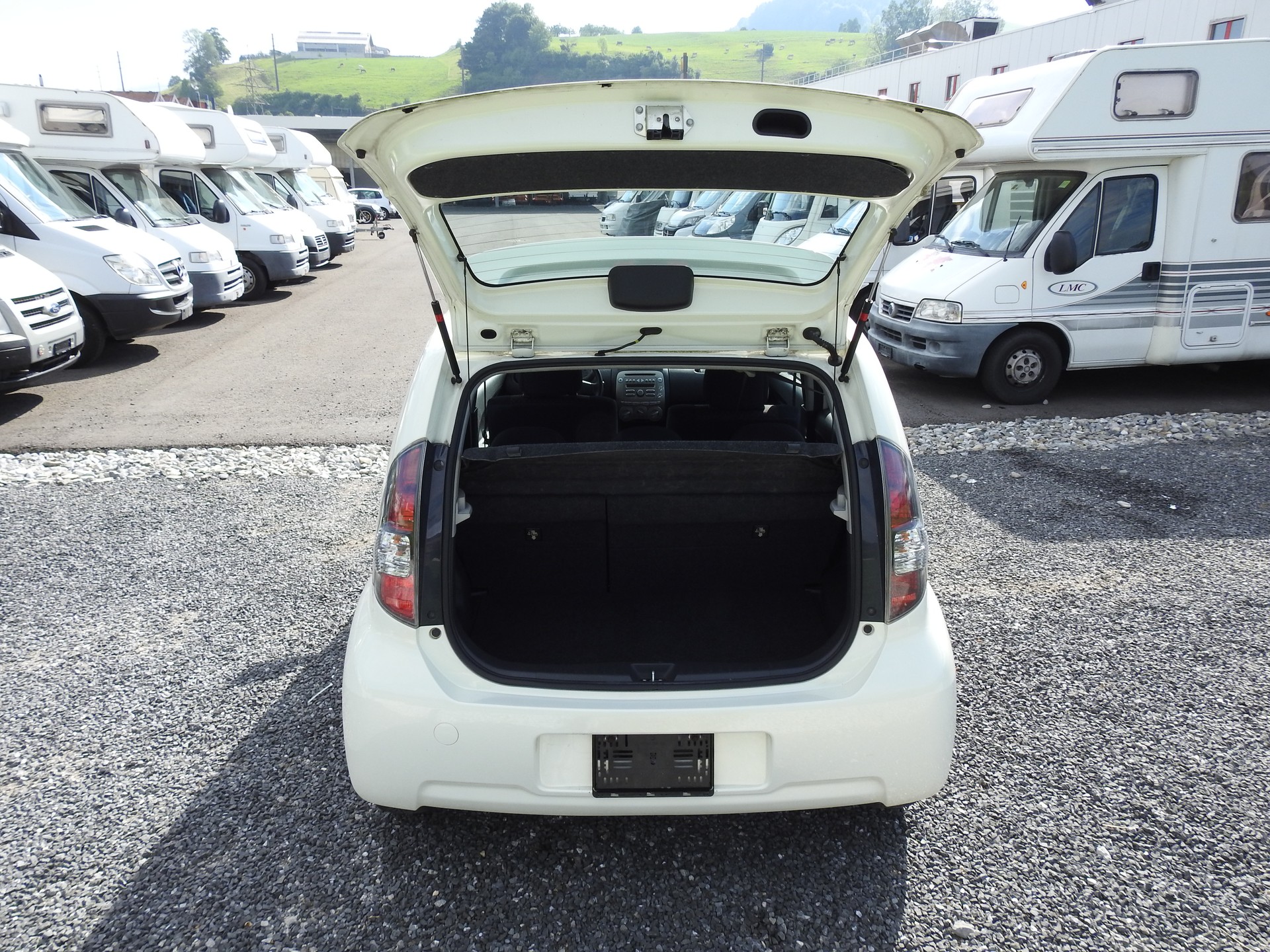 DAIHATSU Sirion 1.3 eco-4WD Automatic-image-11