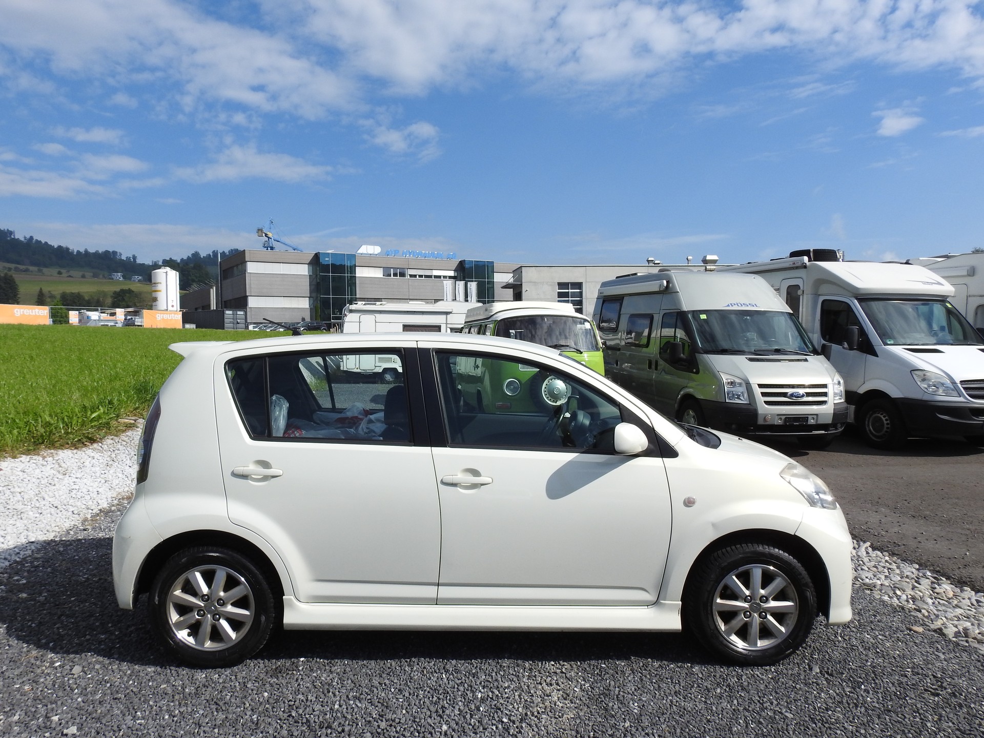 DAIHATSU Sirion 1.3 eco-4WD Automatic-image-6