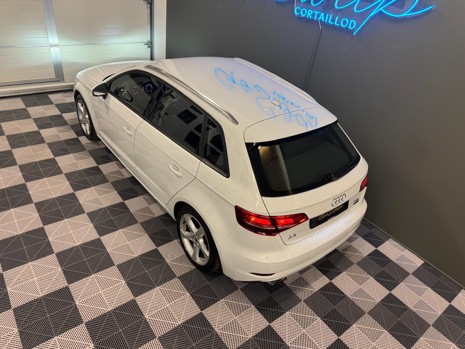 AUDI A3 Sportback 2.0 TFSI quattro S-tronic-showroom-element-2