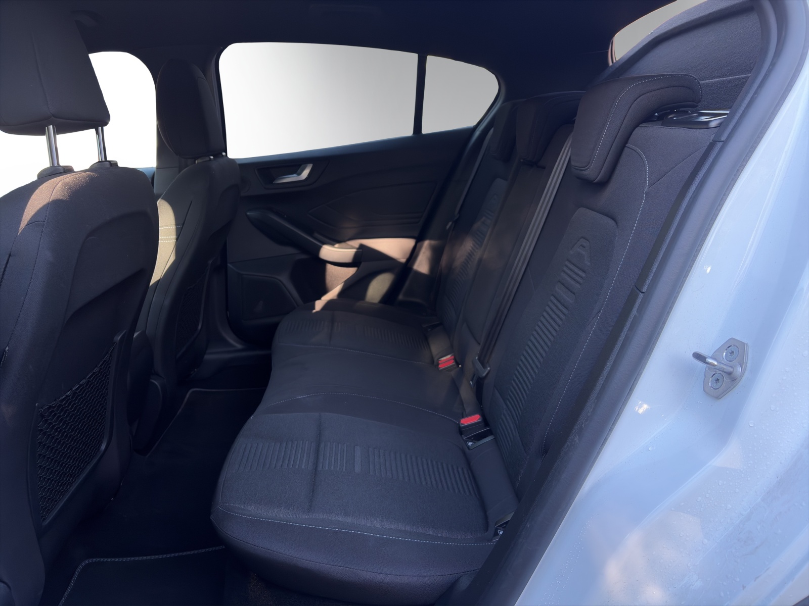 FORD Focus 1.0 SCTi Aut Act. X-image-7