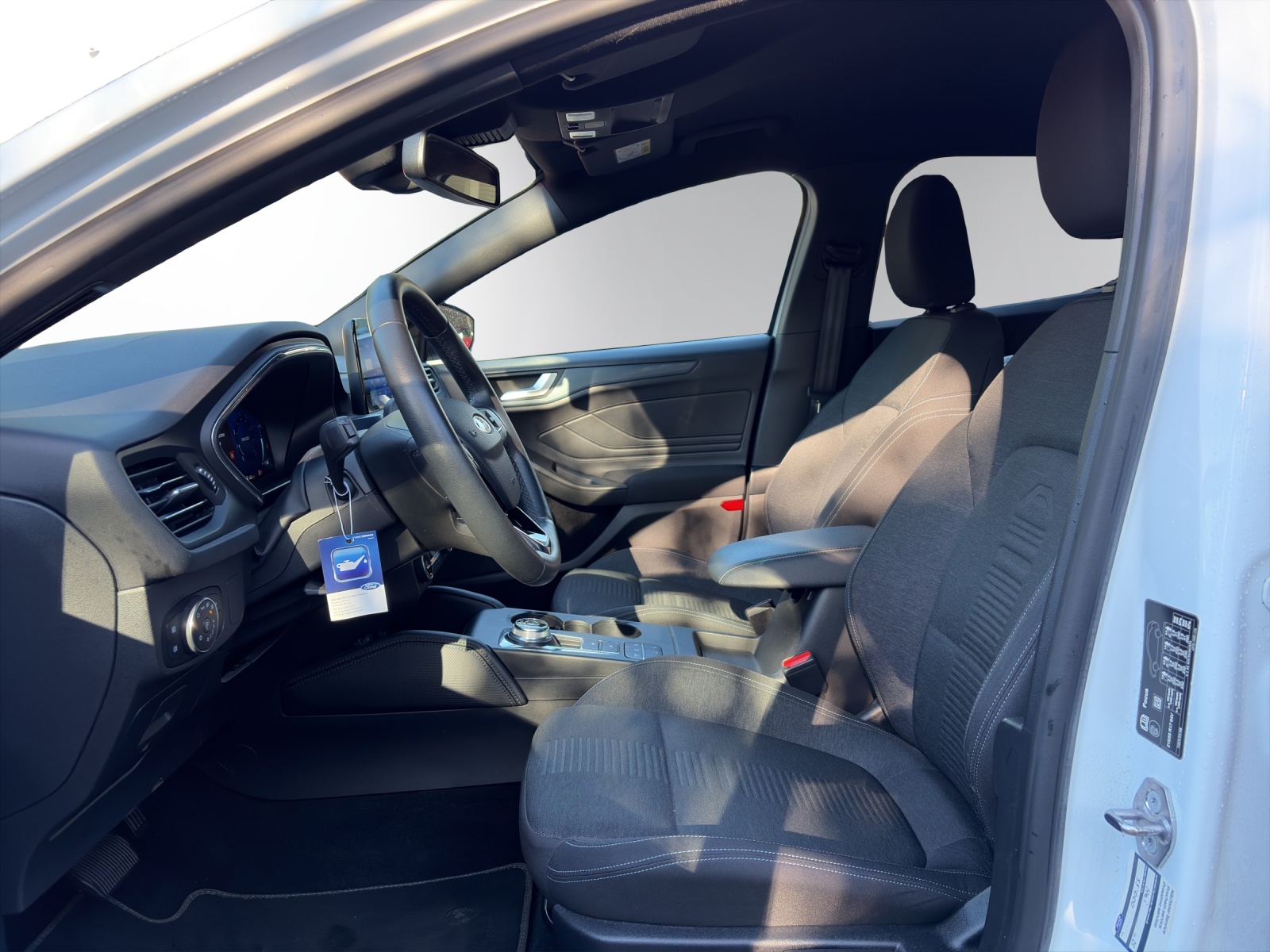 FORD Focus 1.0 SCTi Aut Act. X-image-6