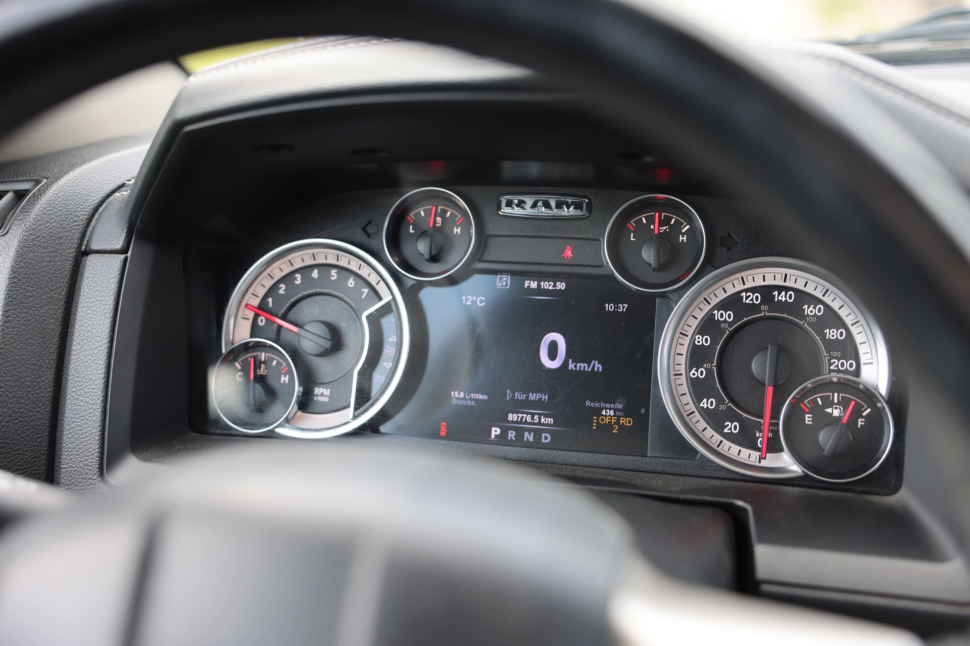 DODGE RAM 1500 Laramie 5.7 V8 HEMI CrewCab-image-11