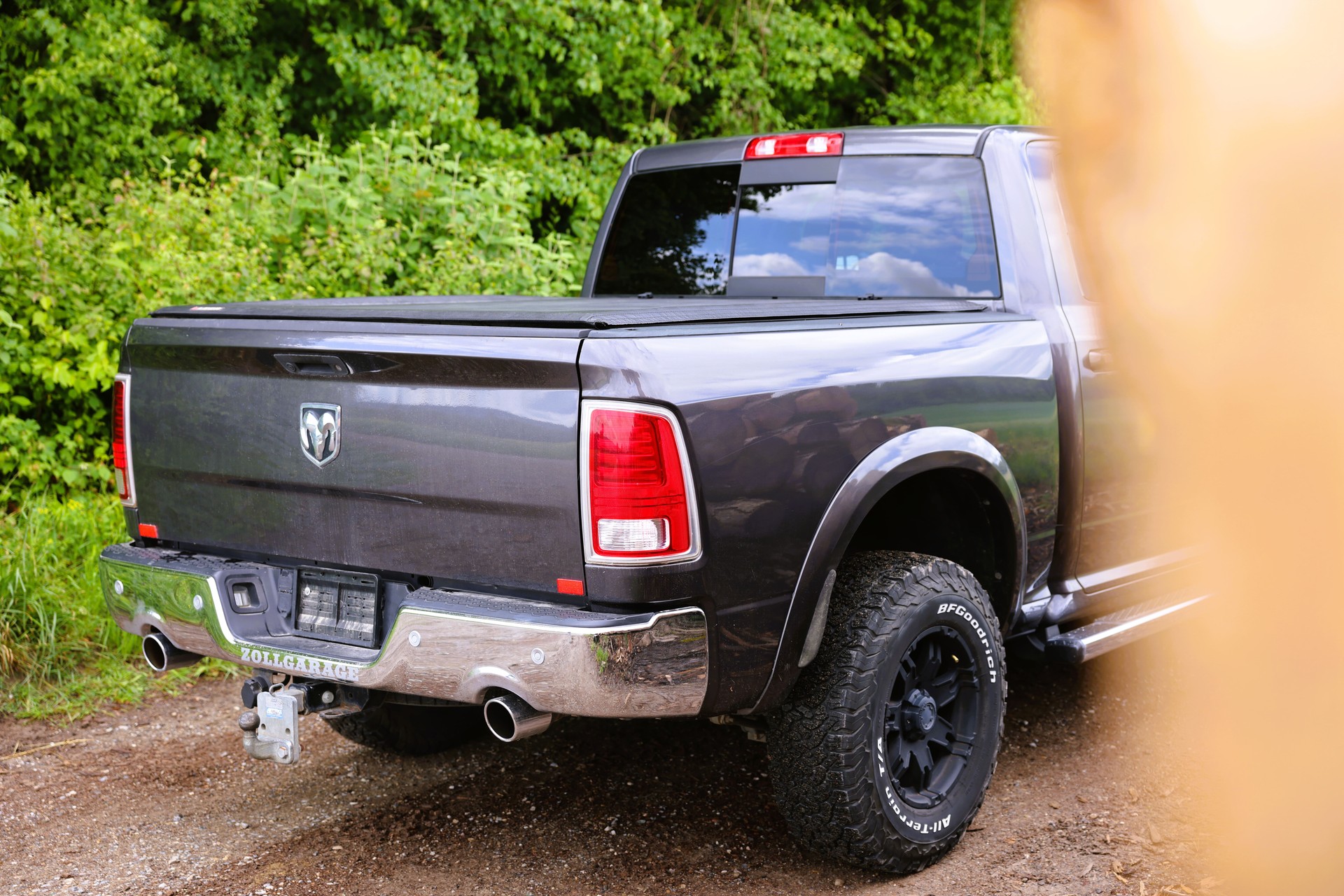 DODGE RAM 1500 Laramie 5.7 V8 HEMI CrewCab-image-4