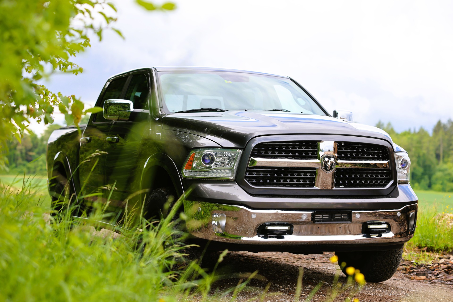 DODGE RAM 1500 Laramie 5.7 V8 HEMI CrewCab