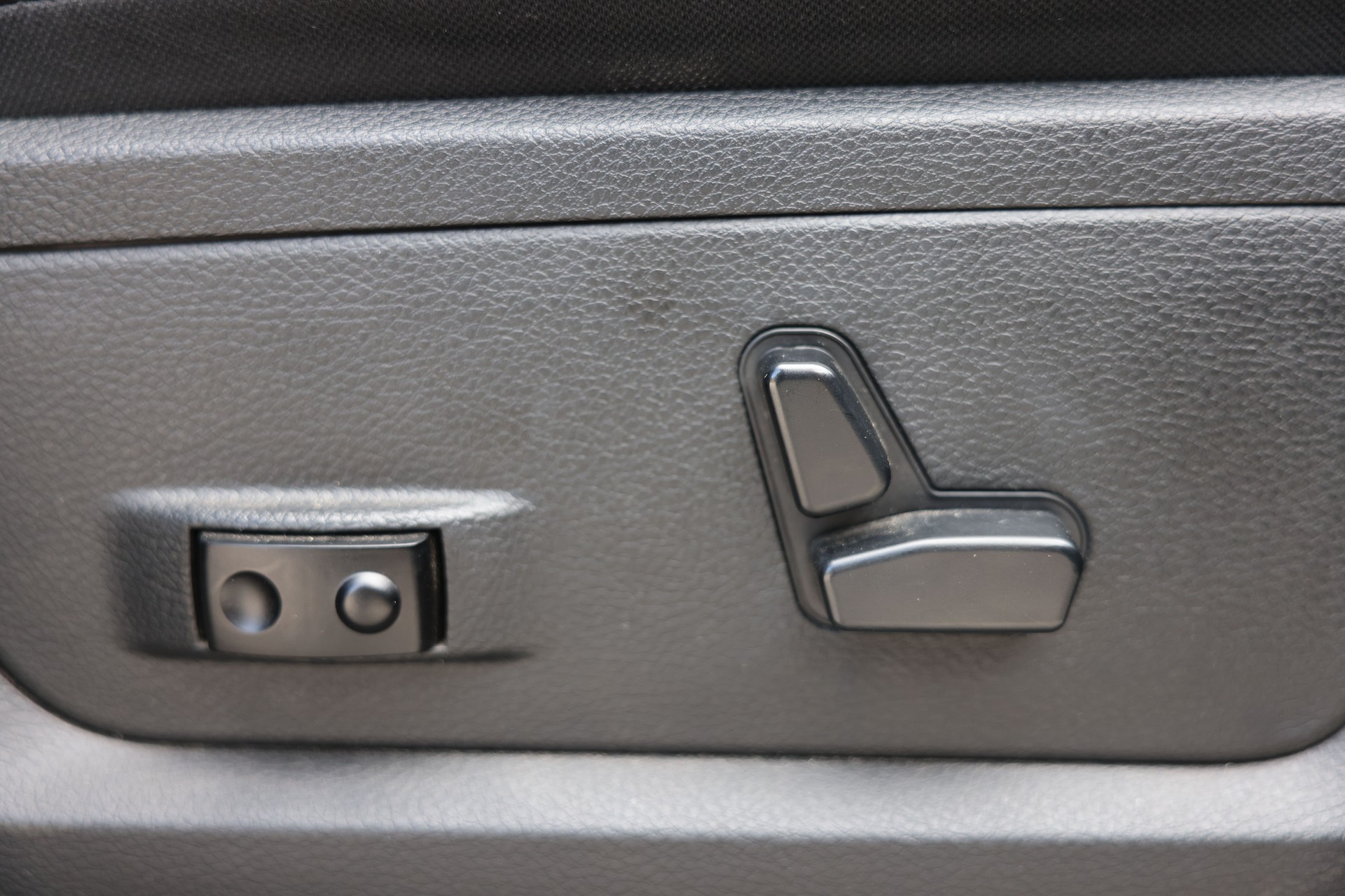DODGE RAM 1500 Laramie 5.7 V8 HEMI CrewCab-image-15