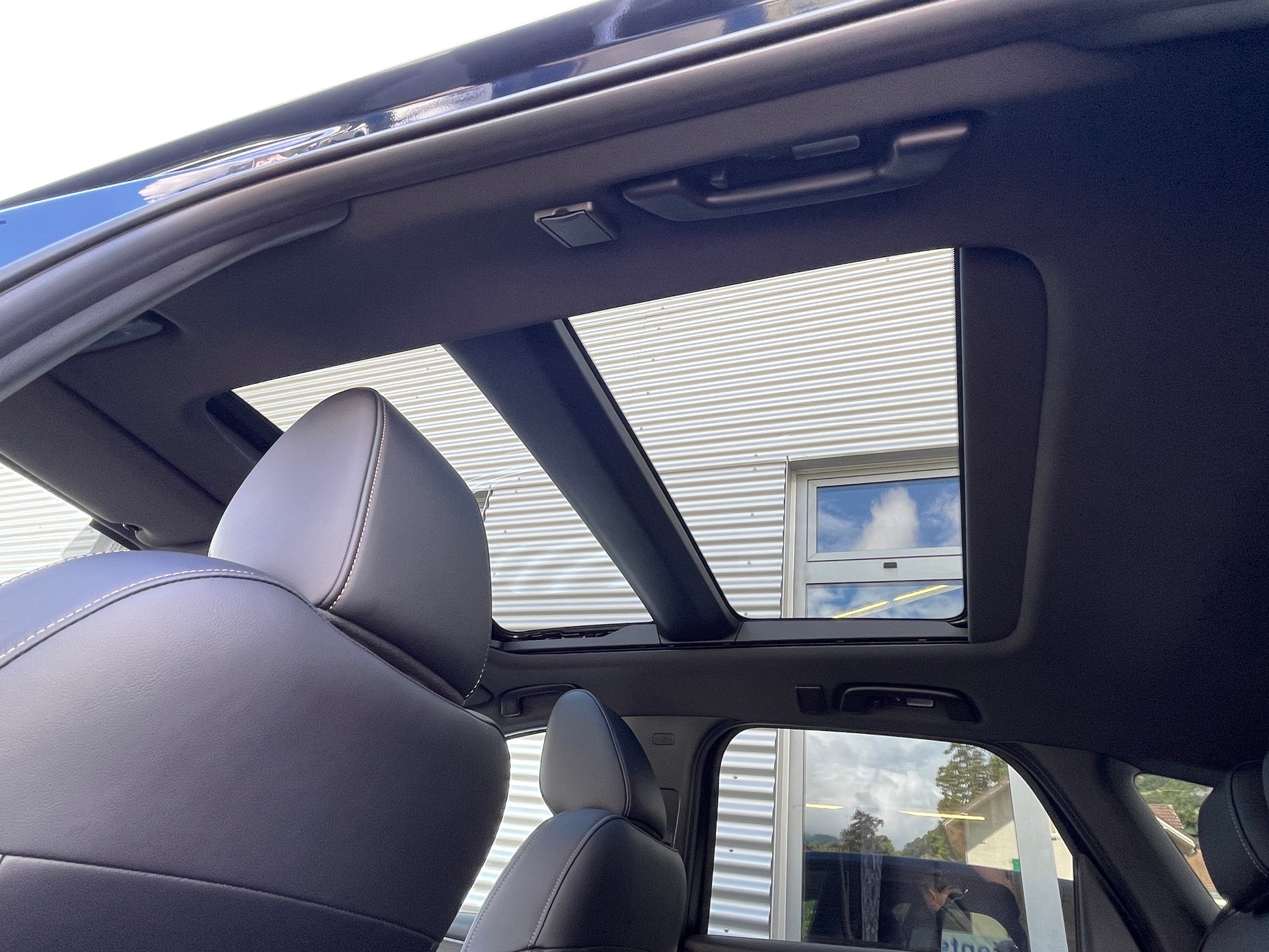 MAZDA CX-60 e-Skyactiv PHEV 327 AWD Homura Plus-image-11