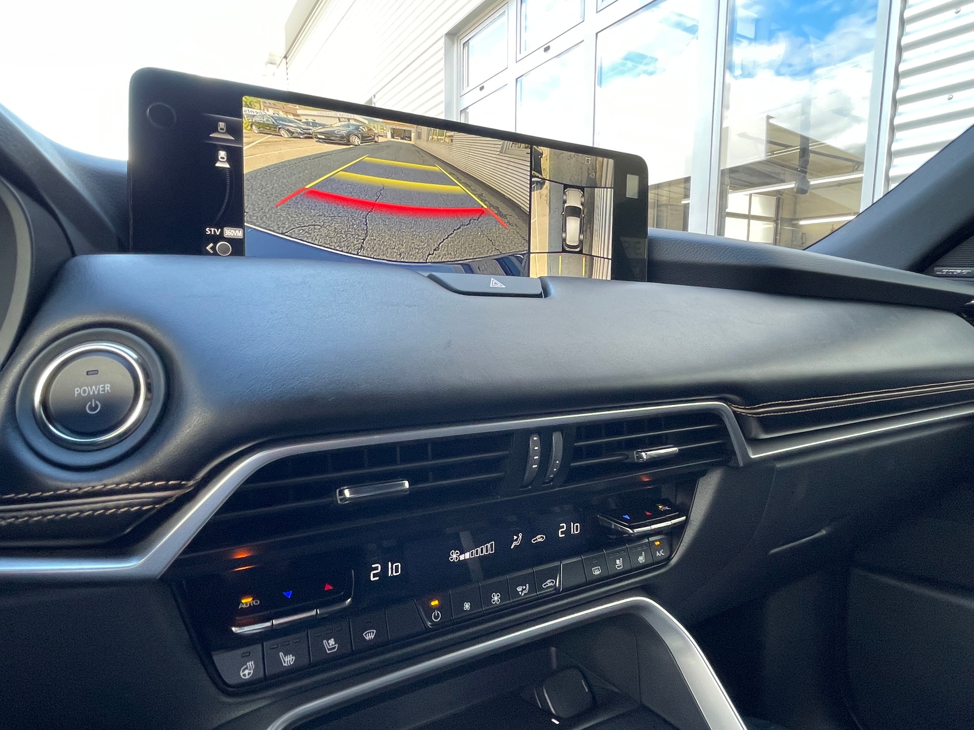 MAZDA CX-60 e-Skyactiv PHEV 327 AWD Homura Plus-image-12