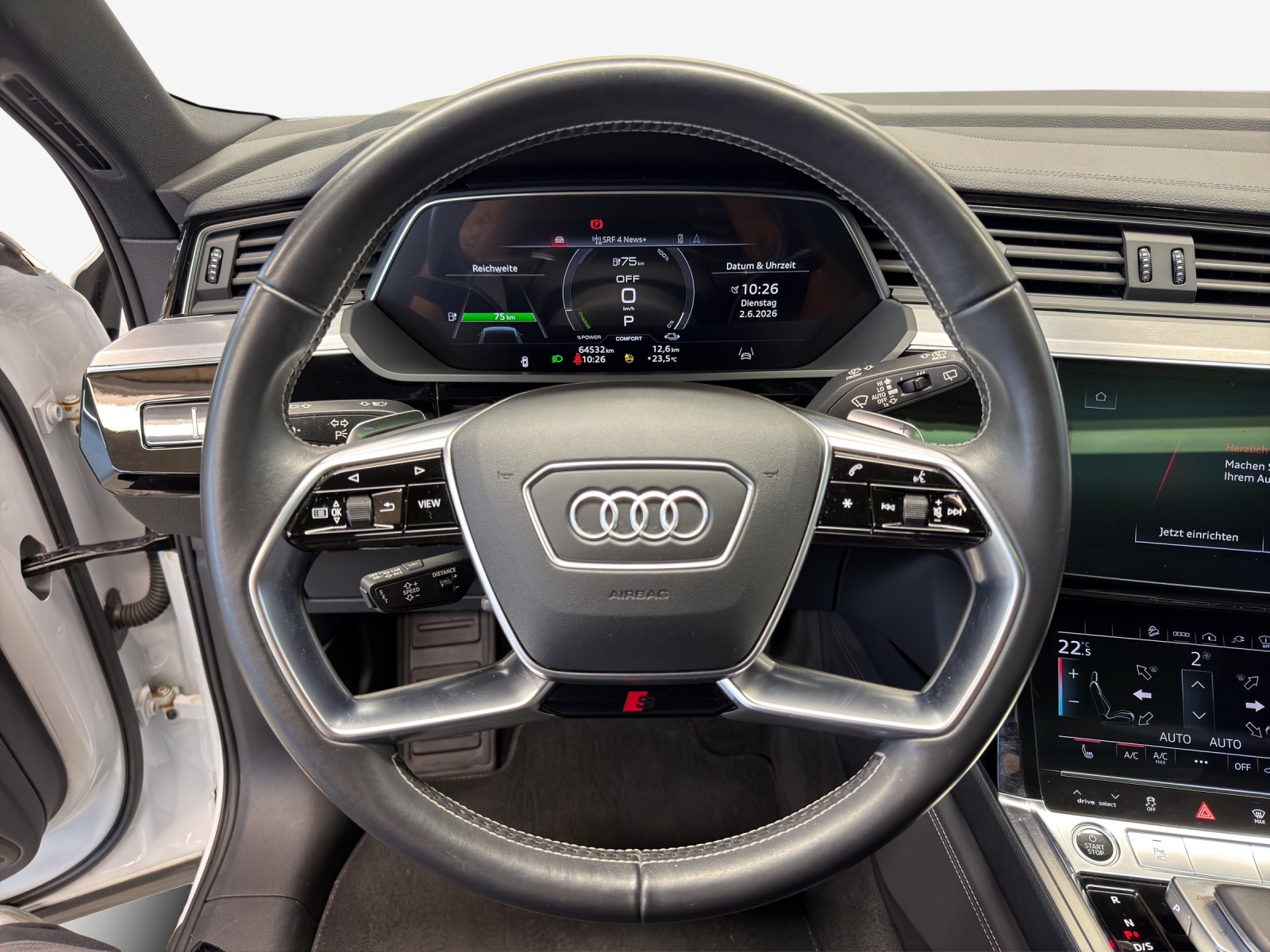 AUDI e-tron 55 S Line quattro-image-9