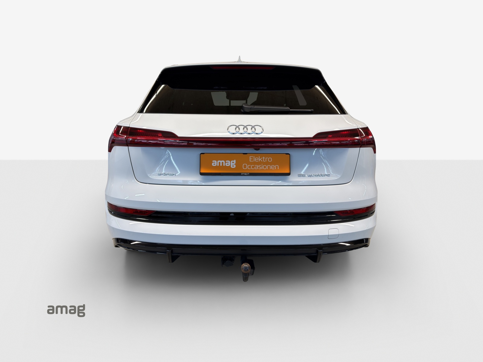 AUDI e-tron 55 S Line quattro-image-3
