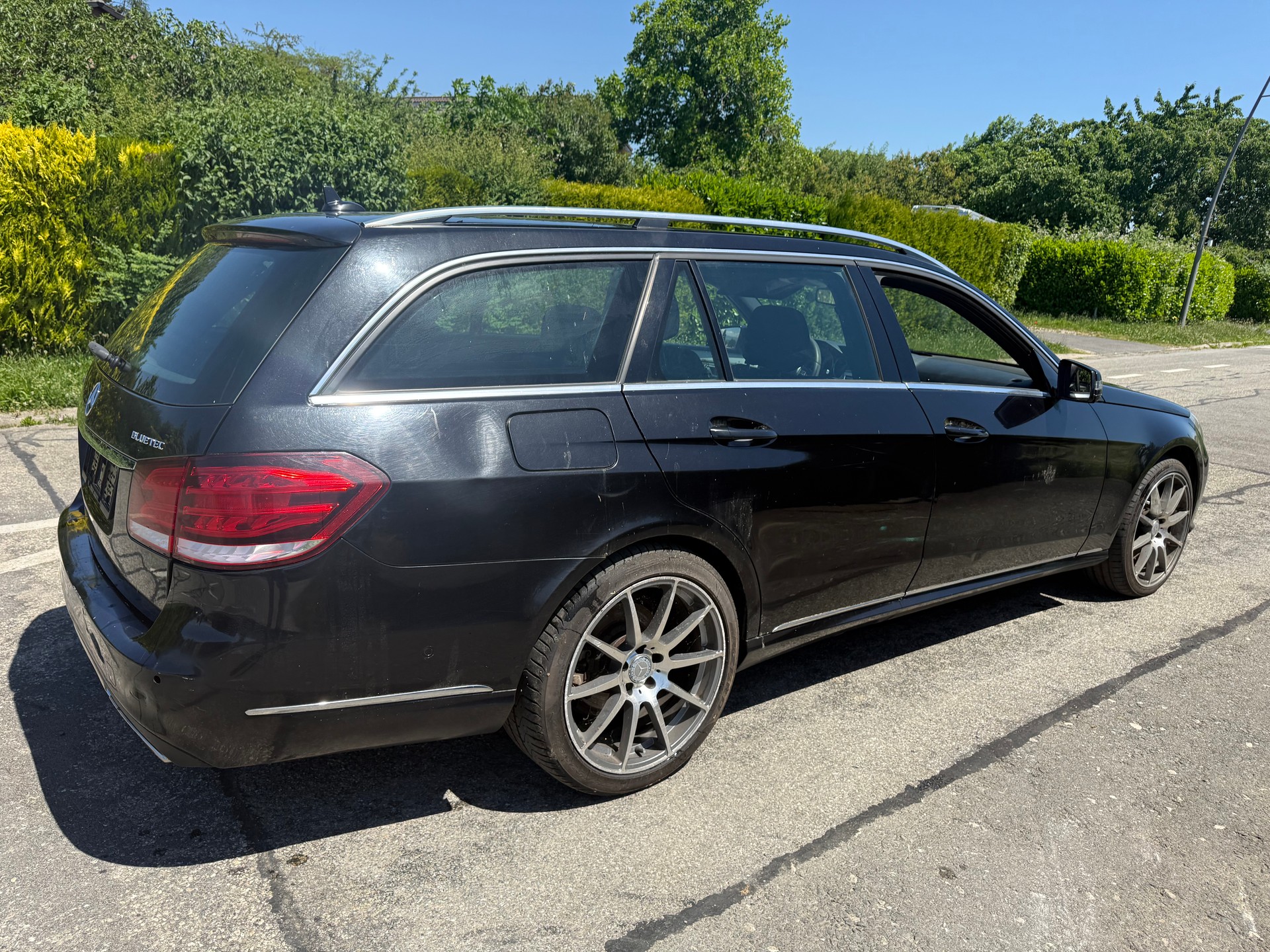 MERCEDES-BENZ E 220 BlueTEC 4Matic 7G-Tronic-image-4