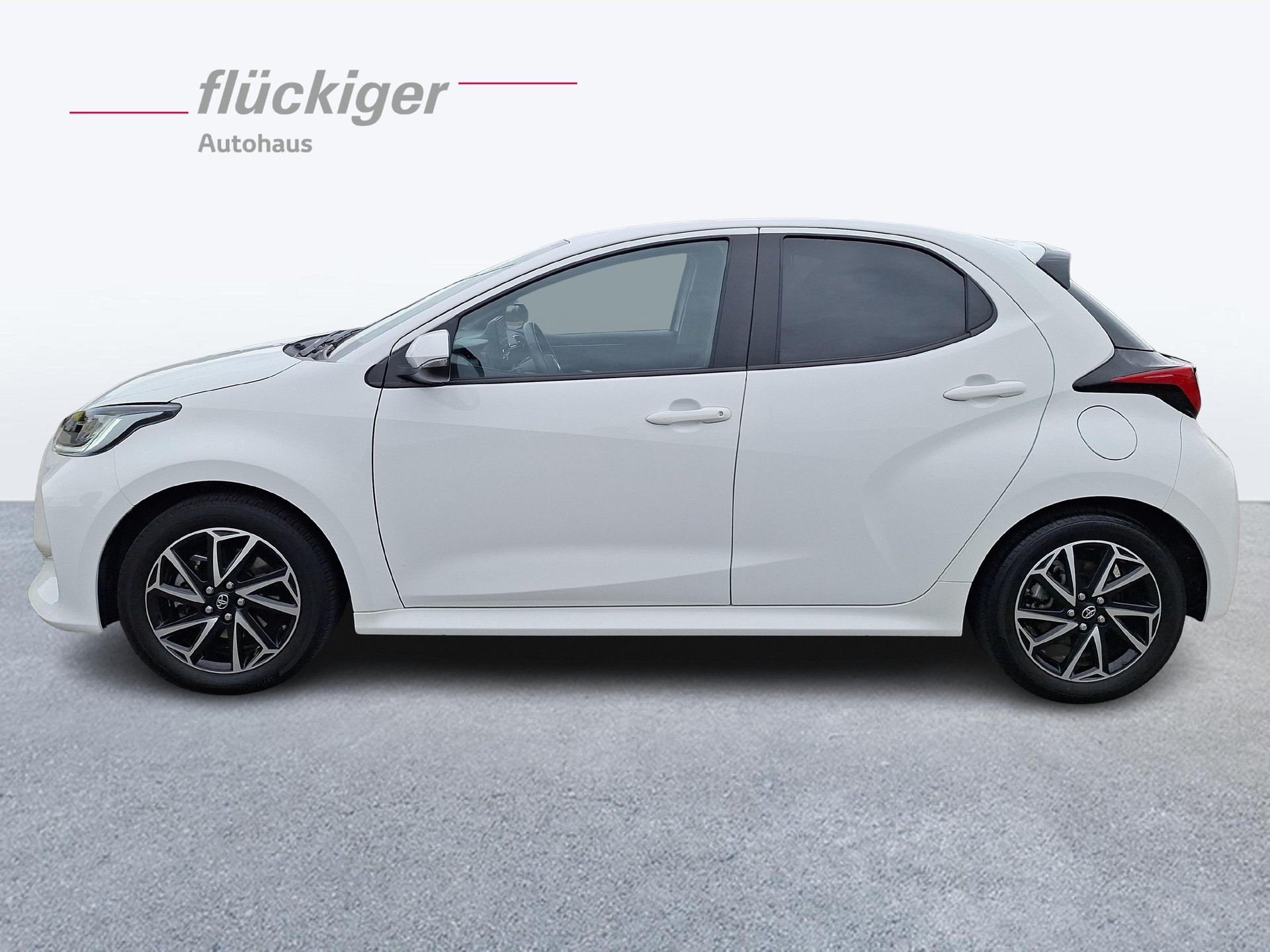 TOYOTA Yaris 1.5 VVT-i HSD Trend-image-7
