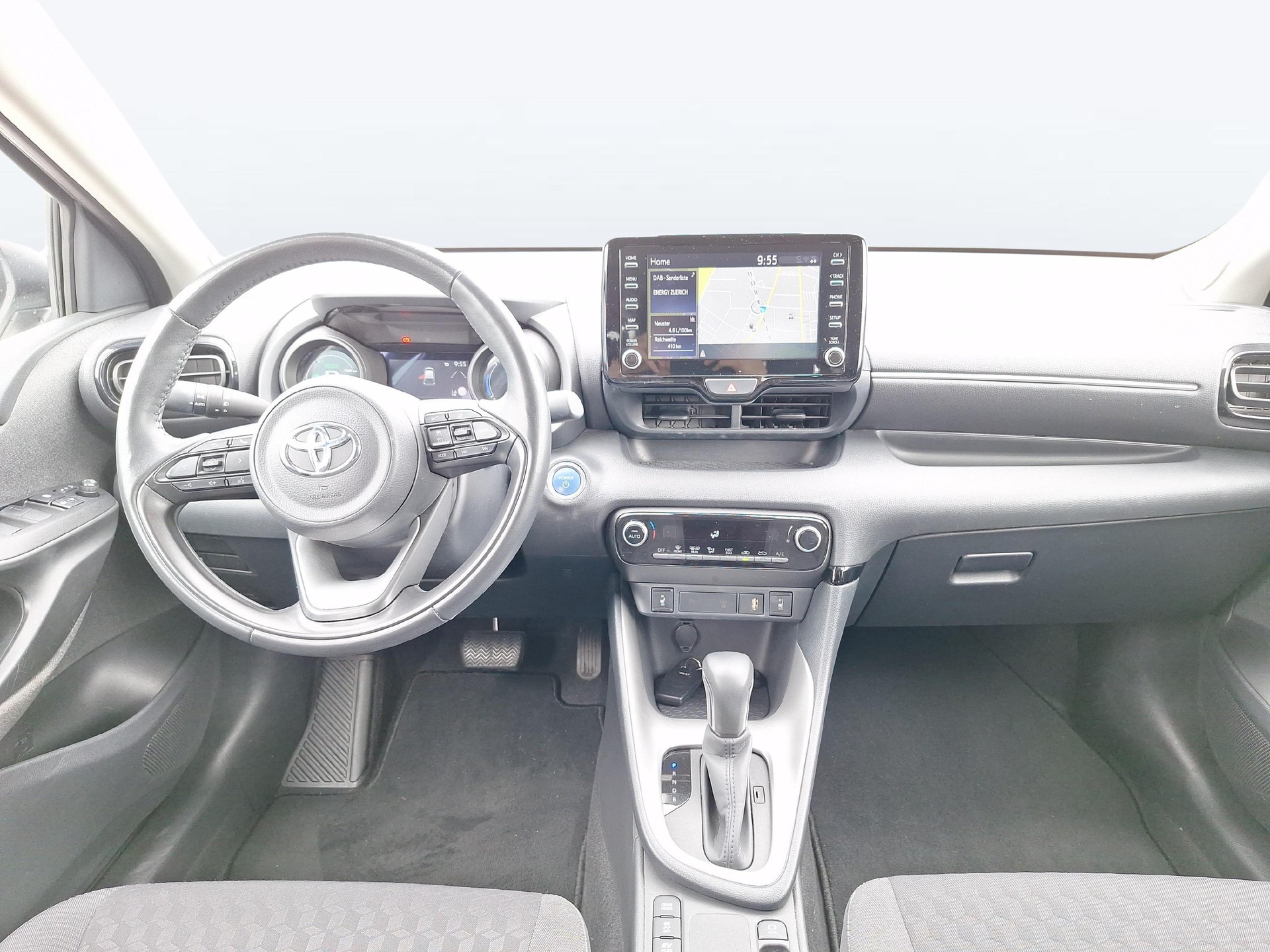 TOYOTA Yaris 1.5 VVT-i HSD Trend-image-12
