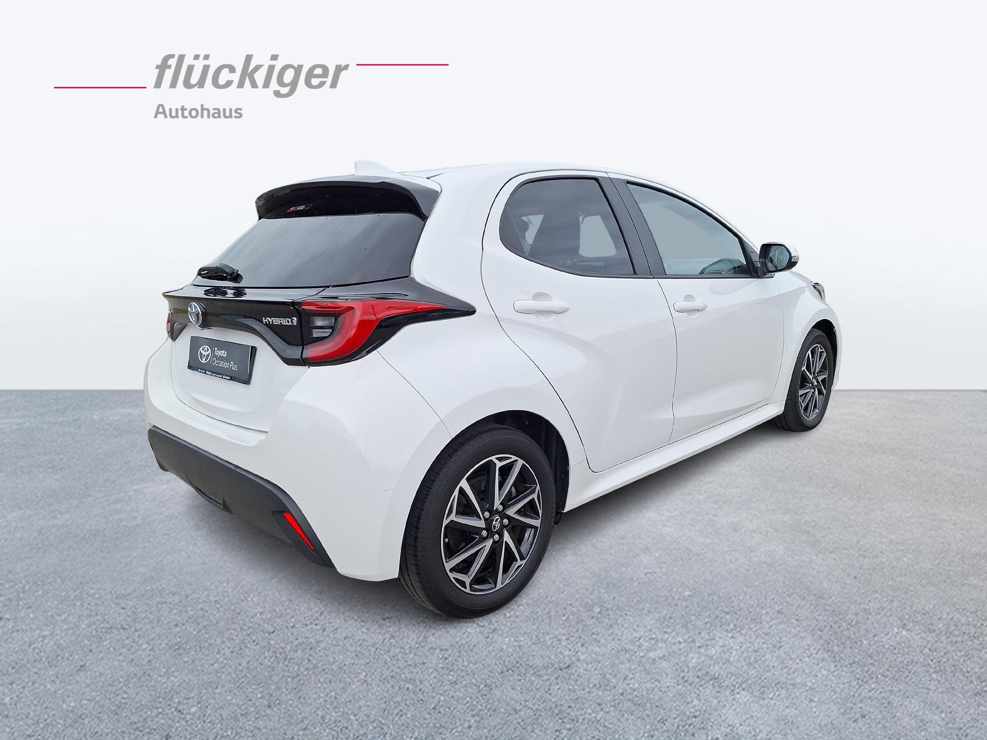 TOYOTA Yaris 1.5 VVT-i HSD Trend-image-4