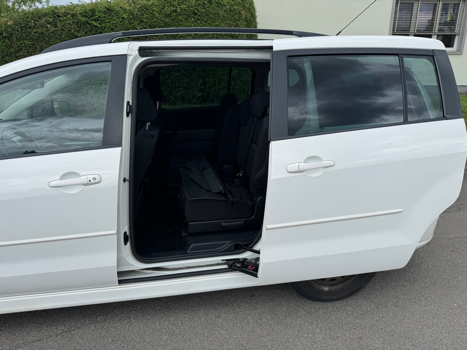 MAZDA 5 2.0 16V Exclusive Activematic-image-8