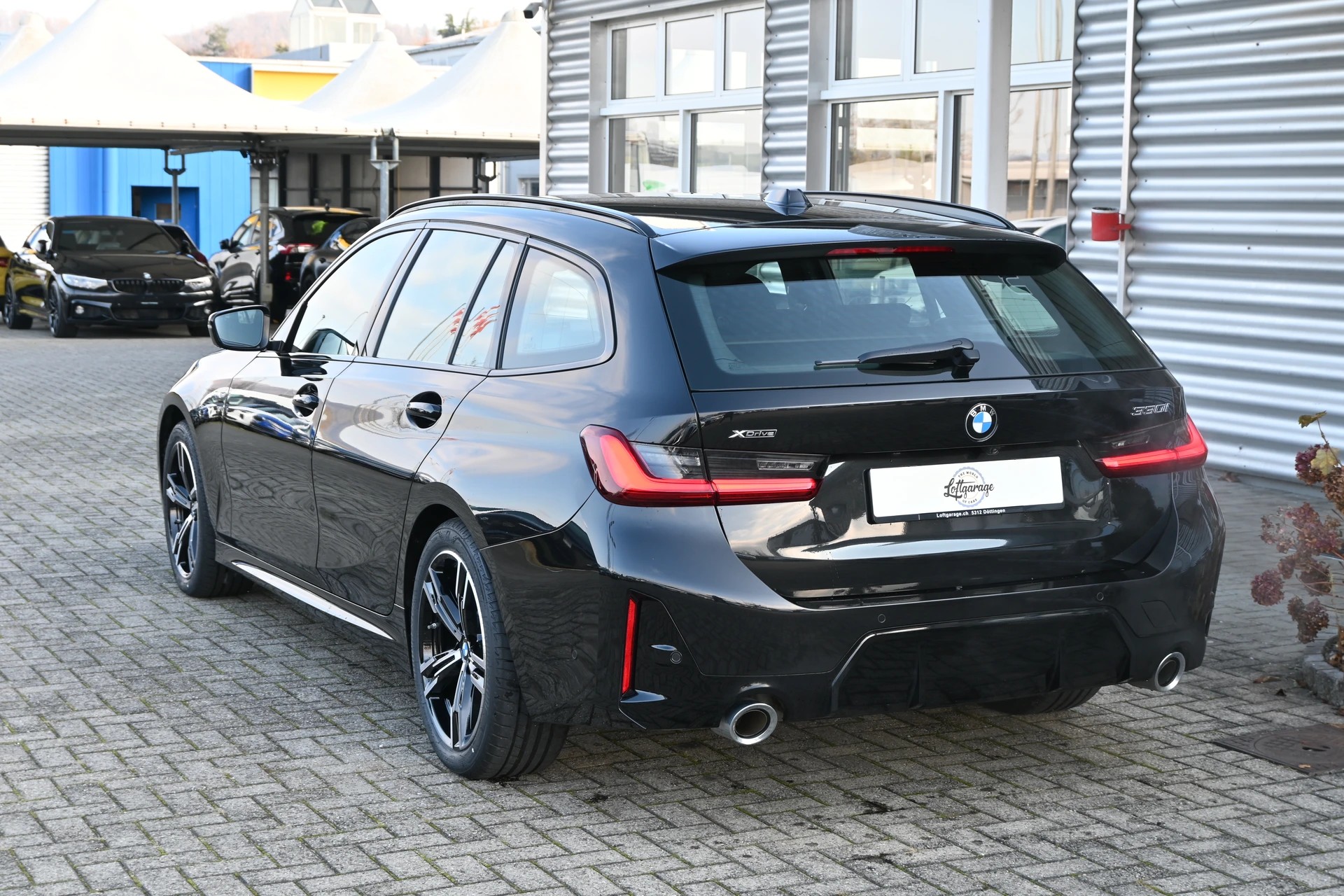 BMW 330i Touring xDrive Steptronic M Sport 4x4 Automat-image-6