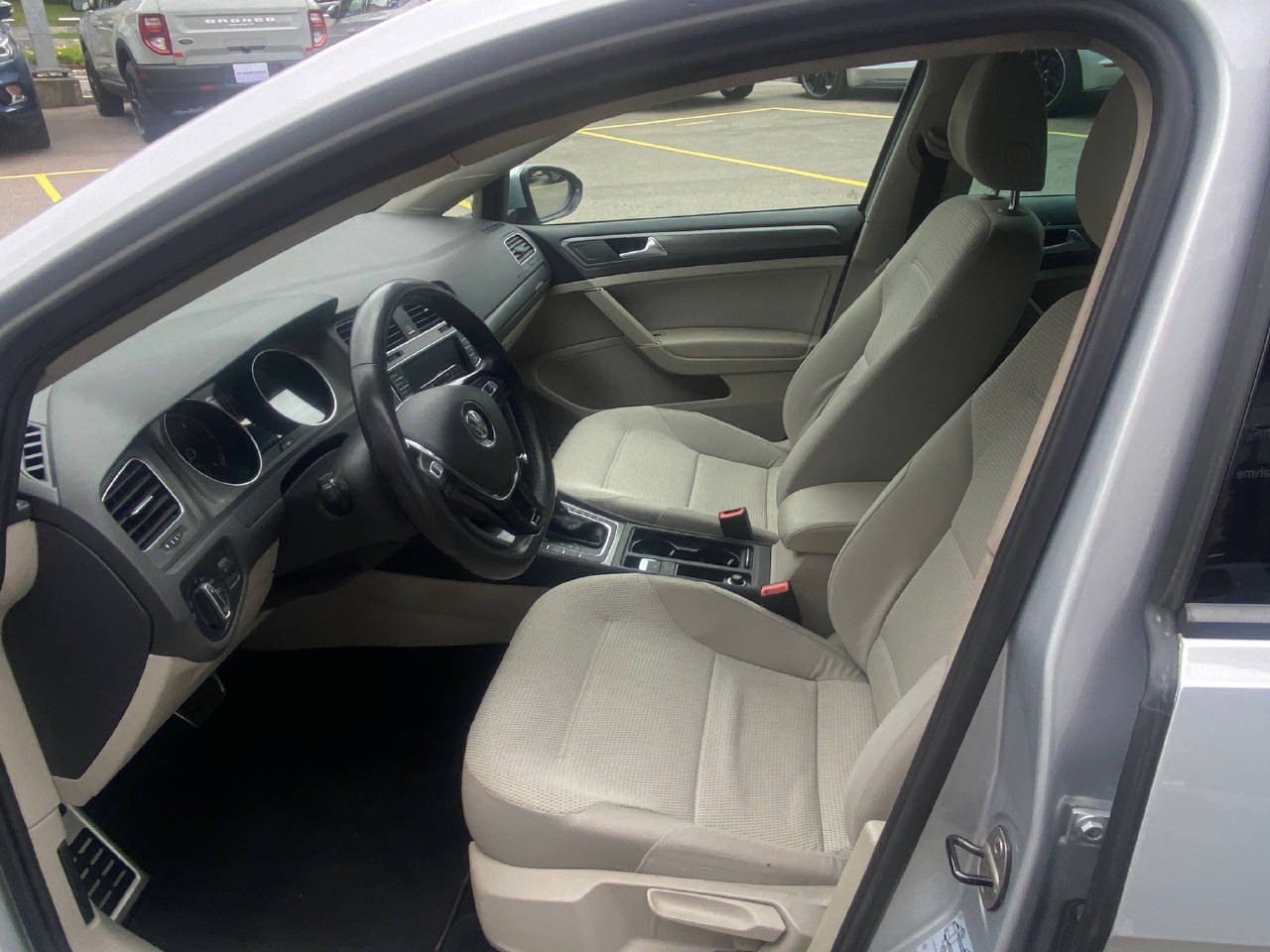 VW Golf VII 2.0 TDI Comfortline DSG-image-7