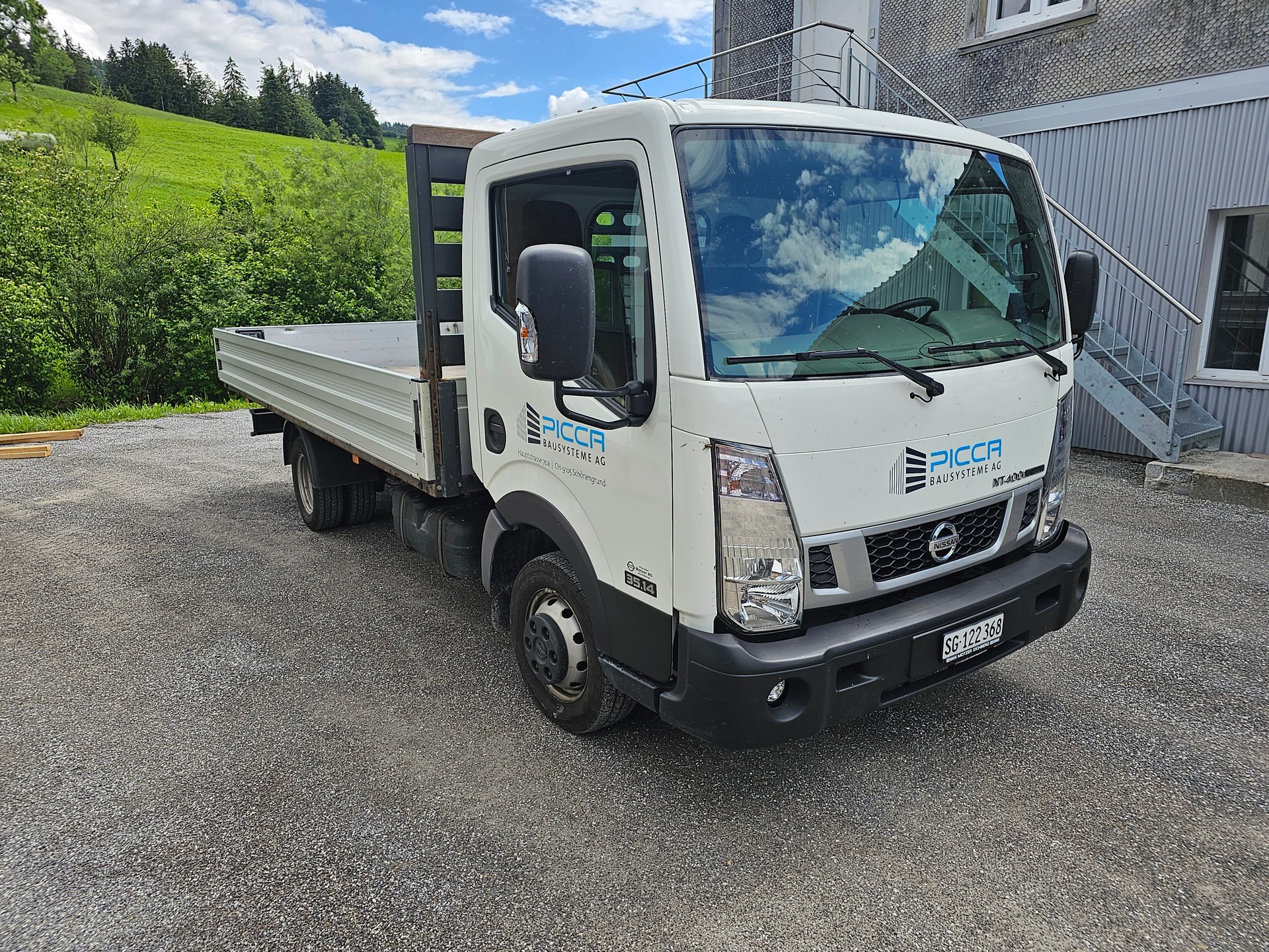 NISSAN Scattolini Cabstar