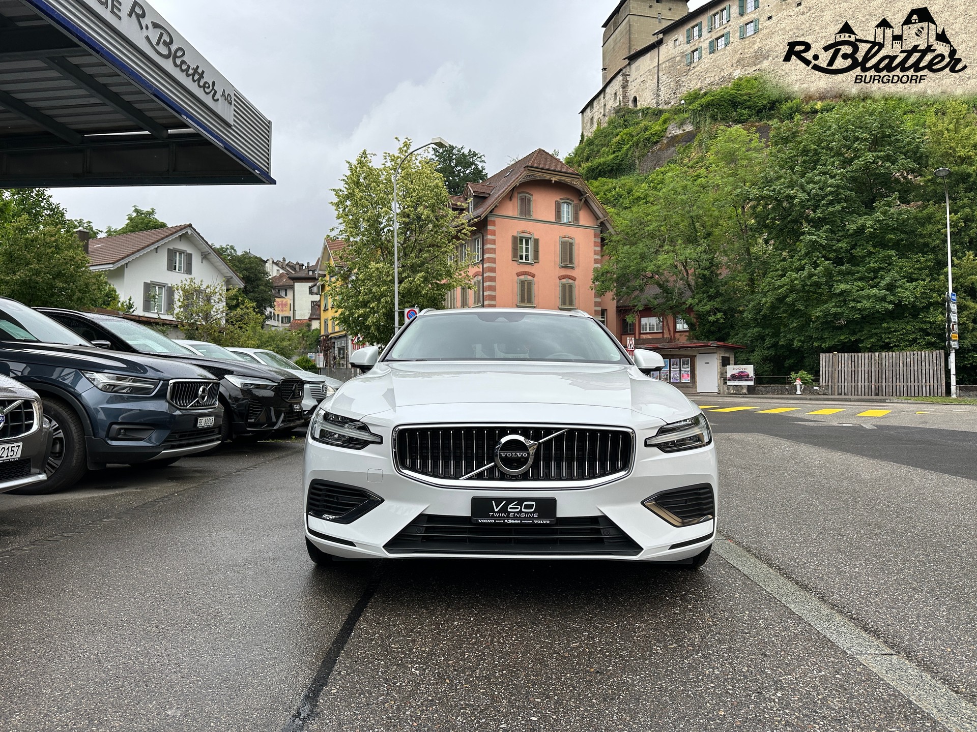 VOLVO V60 T6 eAWD Twin Engine Inscription Geartronic-showroom-element-1