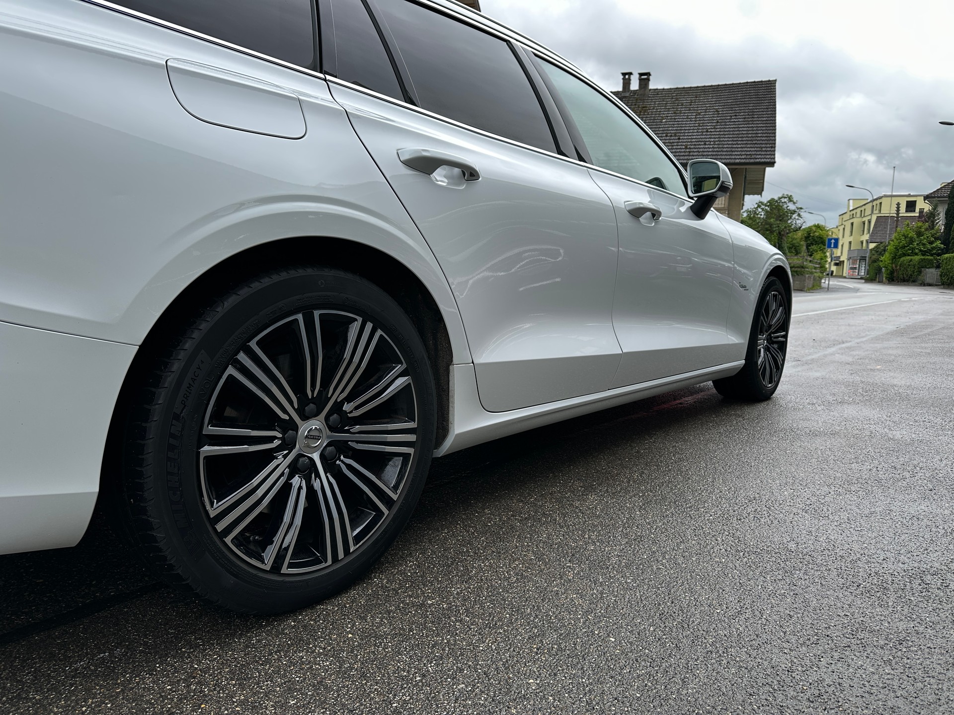 VOLVO V60 T6 eAWD Twin Engine Inscription Geartronic-image-21