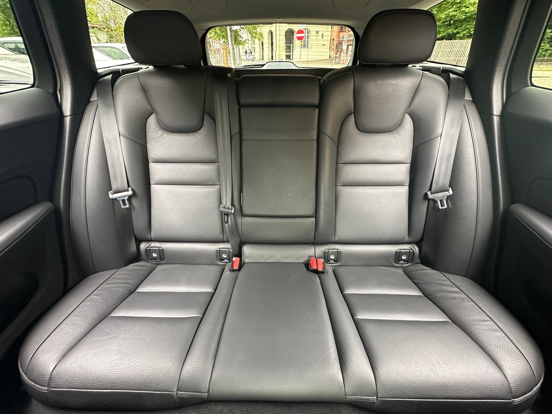 VOLVO V60 T6 eAWD Twin Engine Inscription Geartronic-image-14
