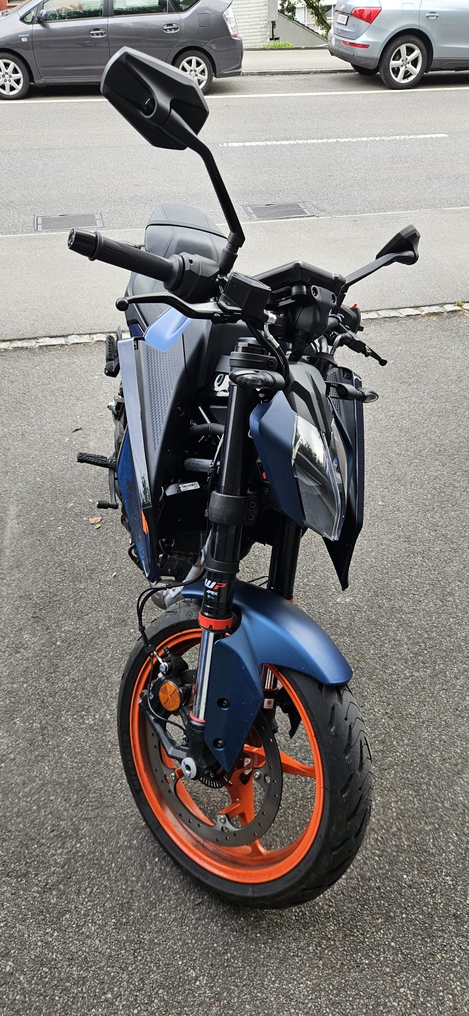 KTM 125 Duke-image-3