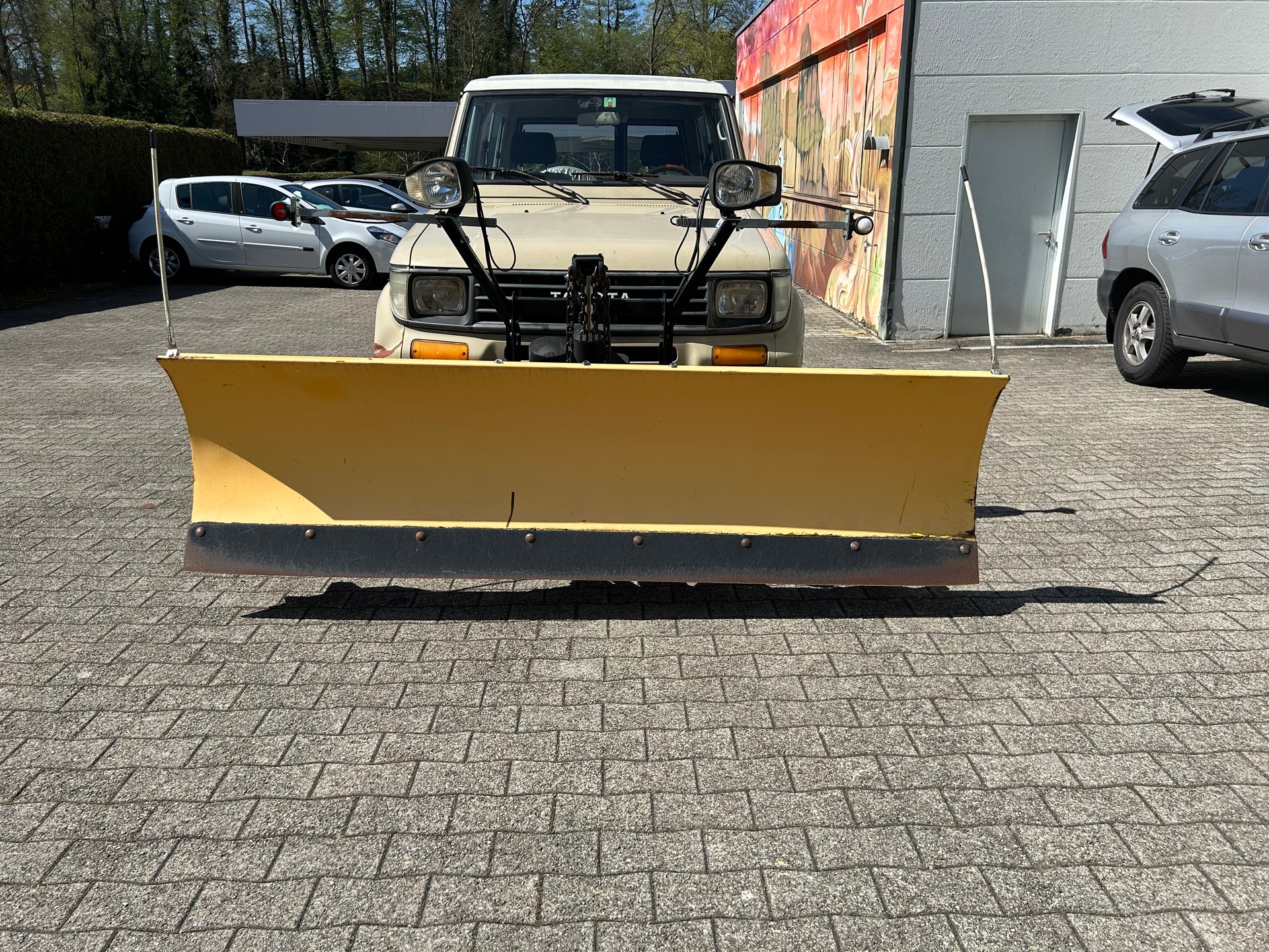 TOYOTA RJ 73 LV-MNEW FRP-Top