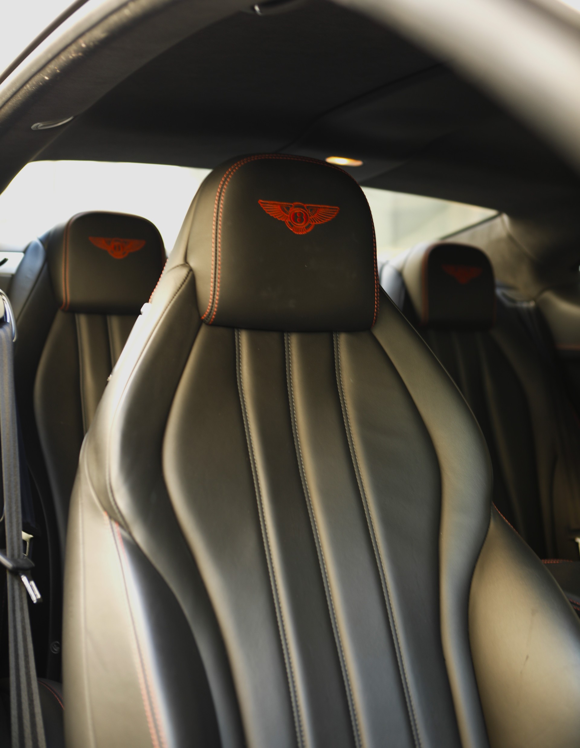 BENTLEY Continental GT 4.0 V8-image-6