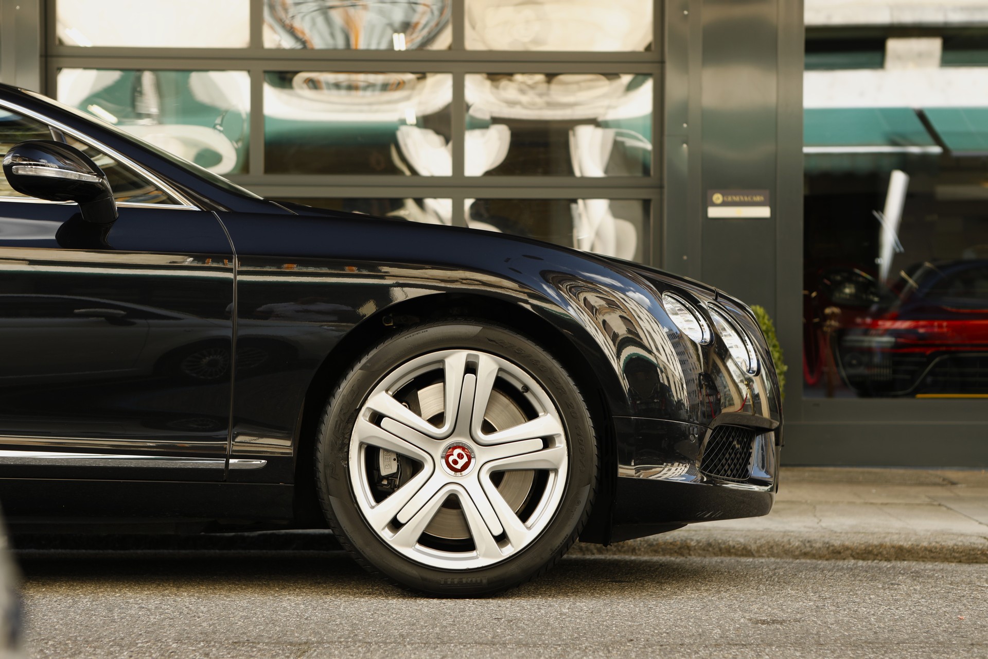 BENTLEY Continental GT 4.0 V8-image-5