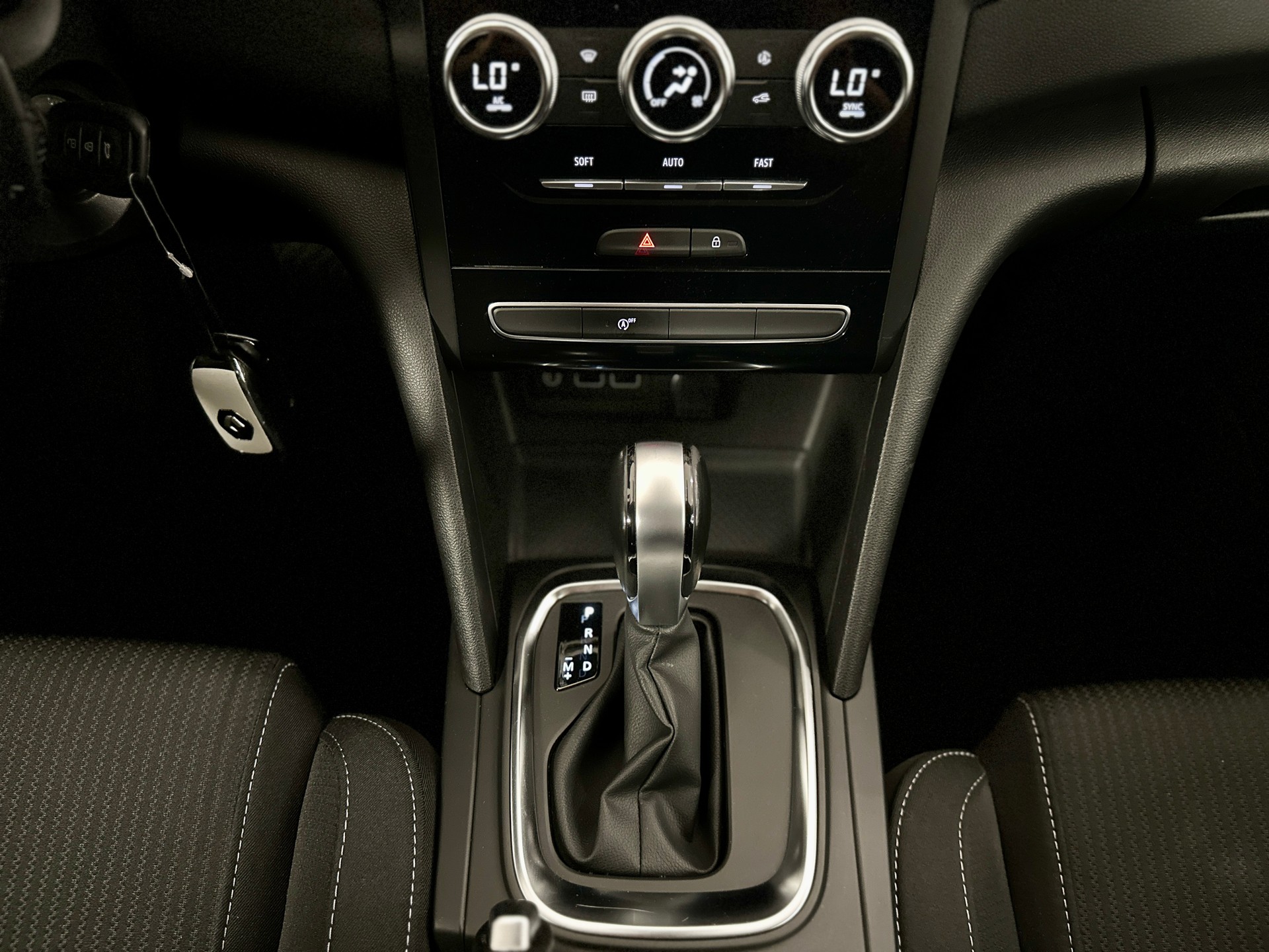 RENAULT Mégane Grandtour 1.5 dCi Business EDC-image-17