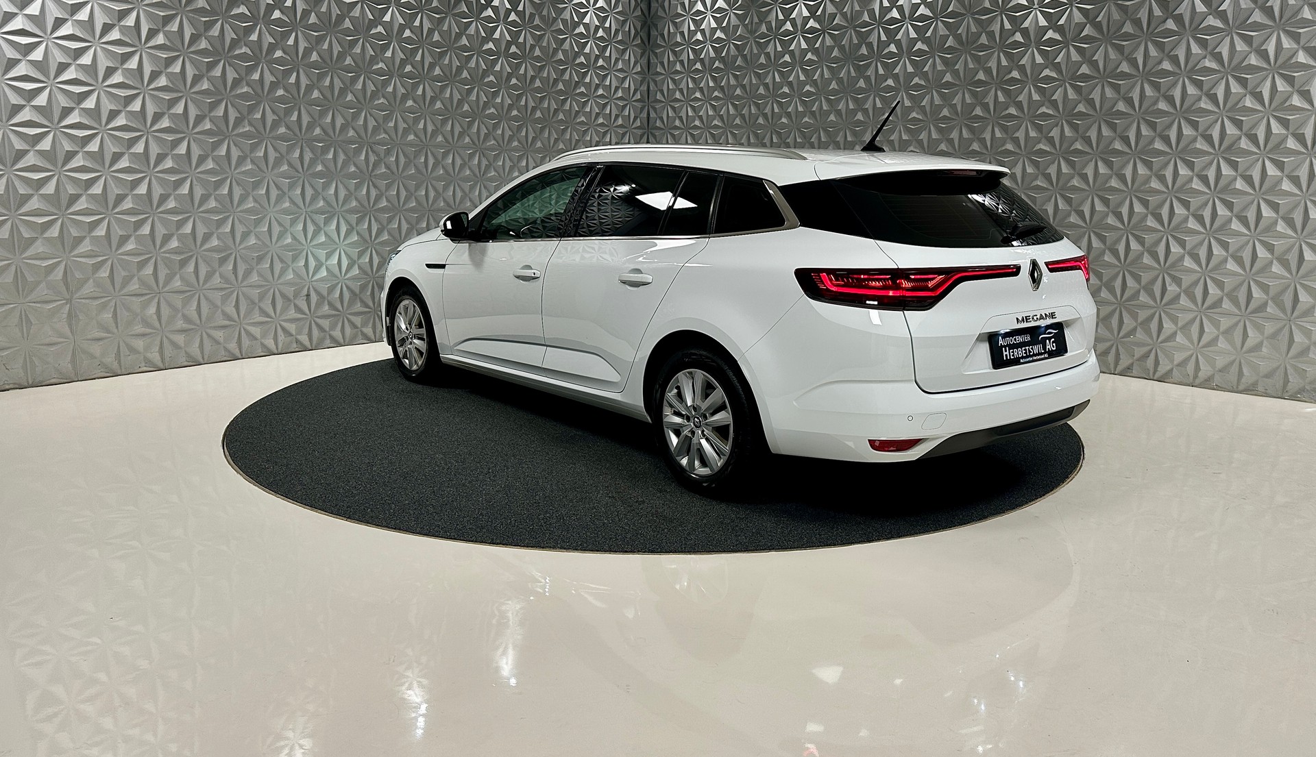 RENAULT Mégane Grandtour 1.5 dCi Business EDC-image-6