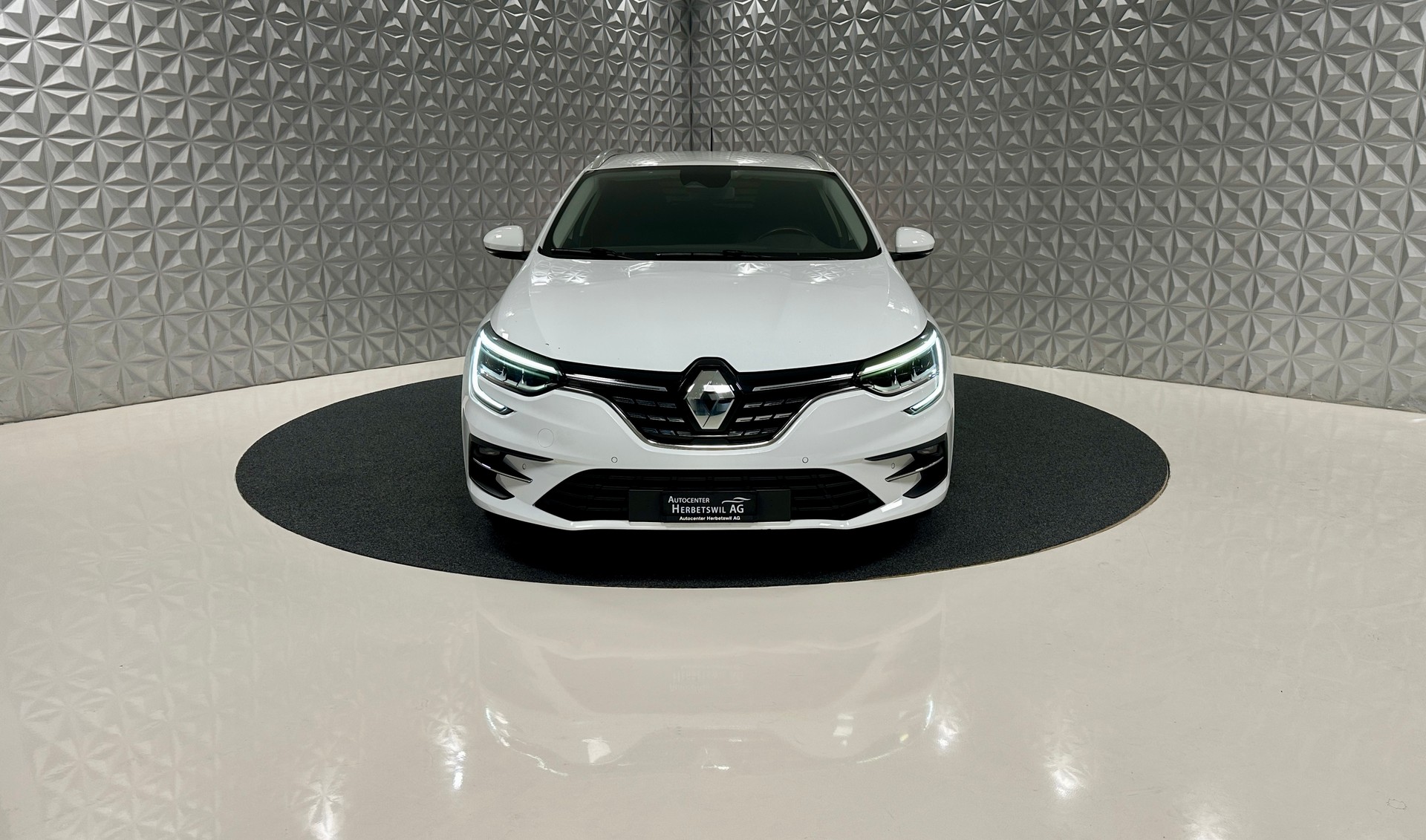 RENAULT Mégane Grandtour 1.5 dCi Business EDC-showroom-element-1