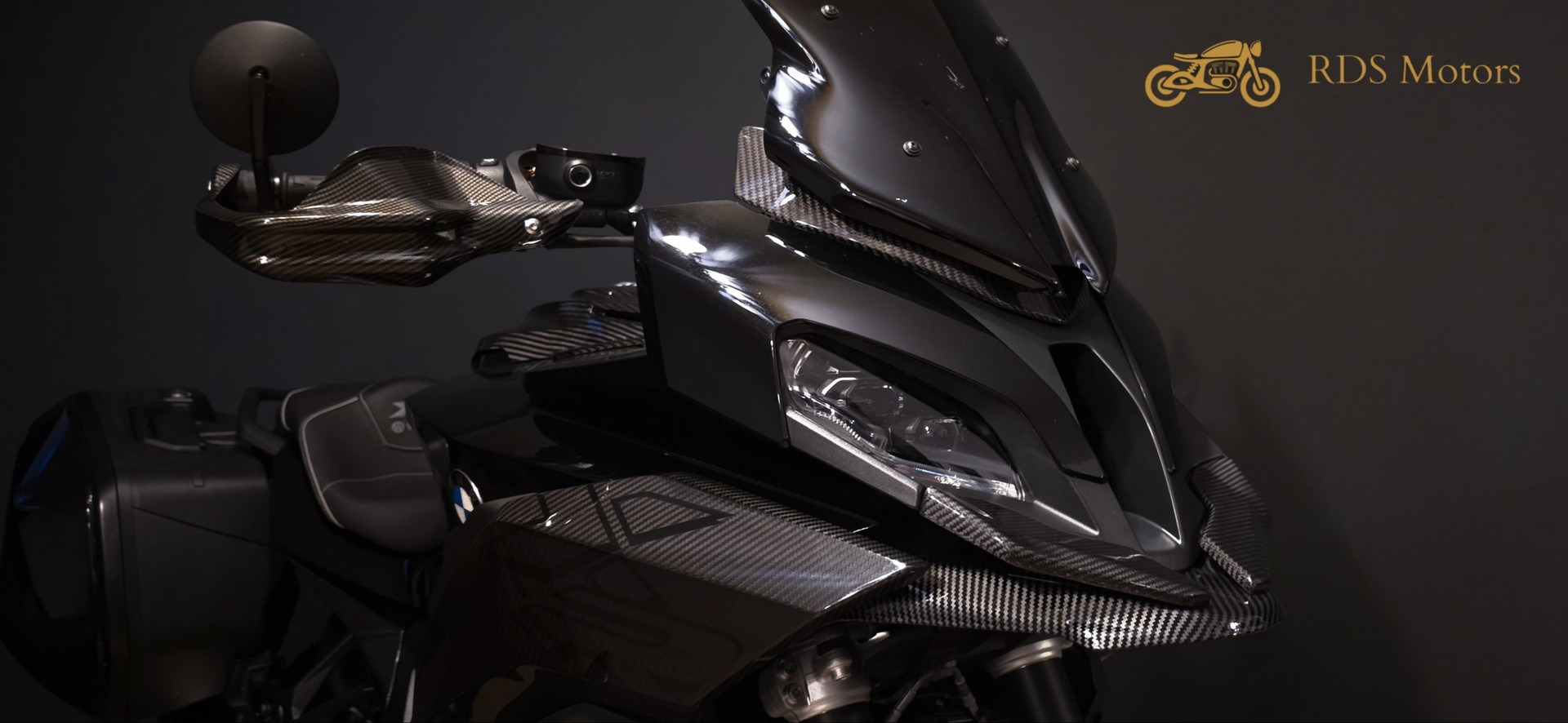 BMW S 1000 XR ABS Black Edition - Carbone & Akrapovic-image-3