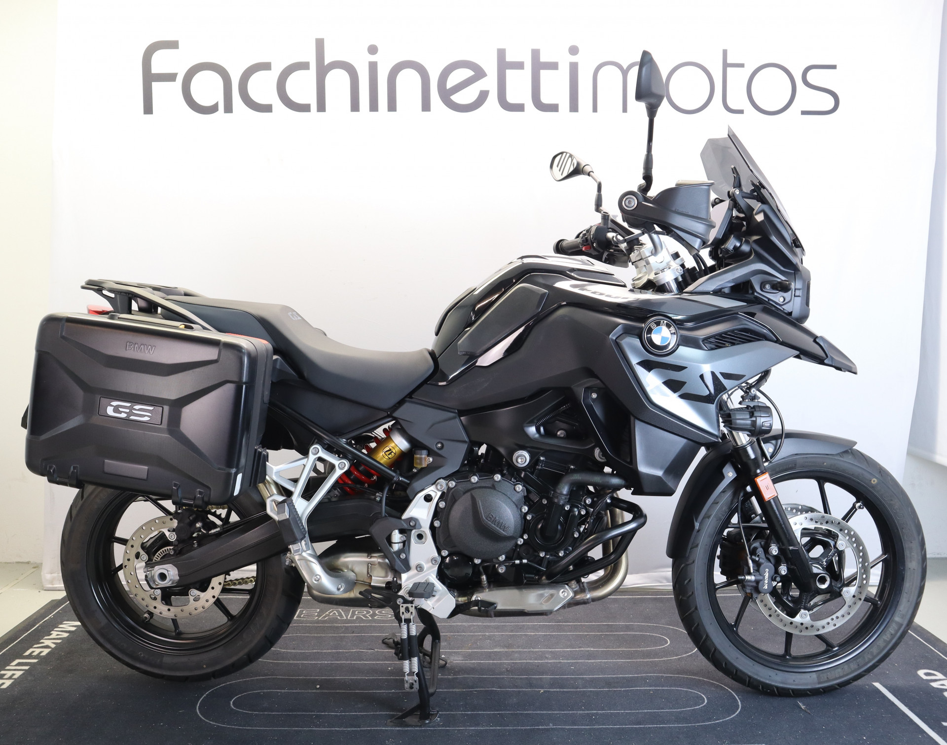 BMW F 800 GS Triple Black-image-0