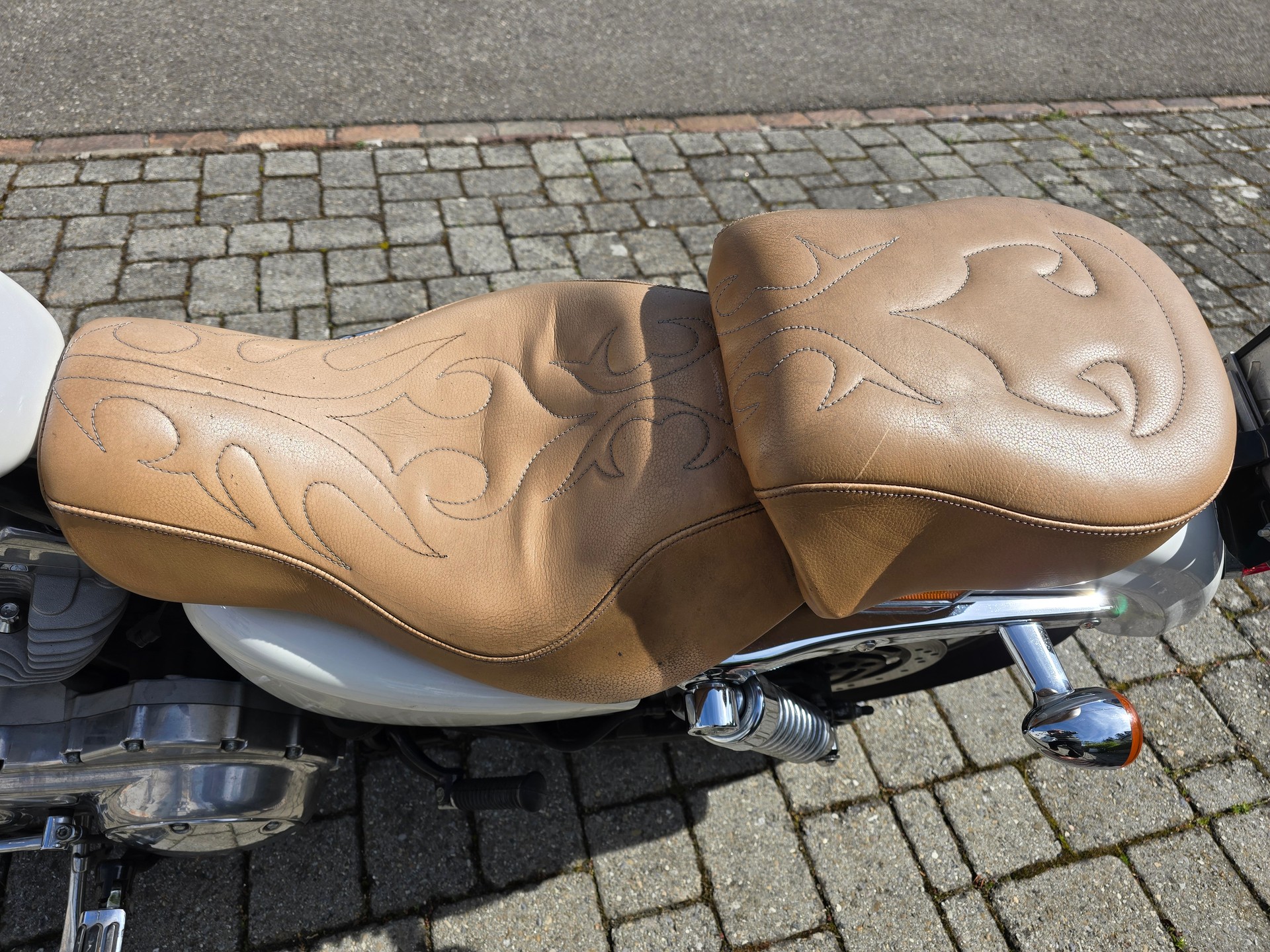 HARLEY-DAVIDSON XL883L-image-8