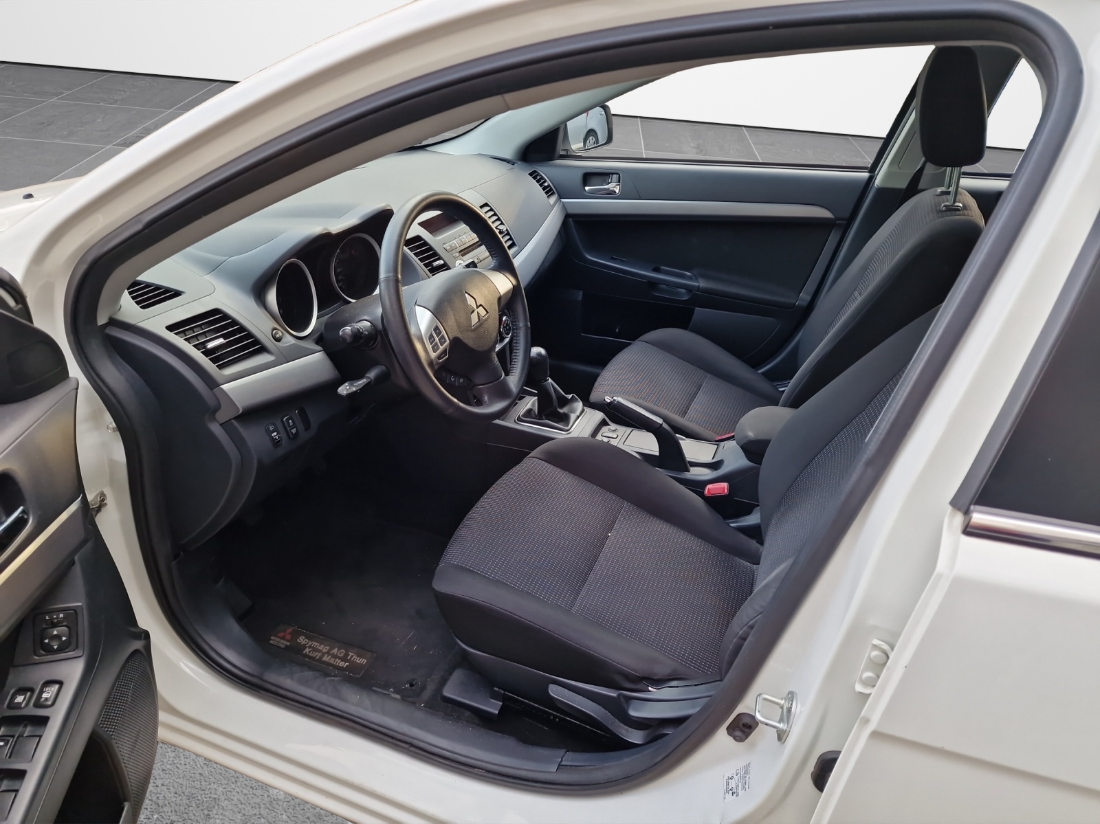 MITSUBISHI Lancer Sportback 1.6 Jubilé35-image-11