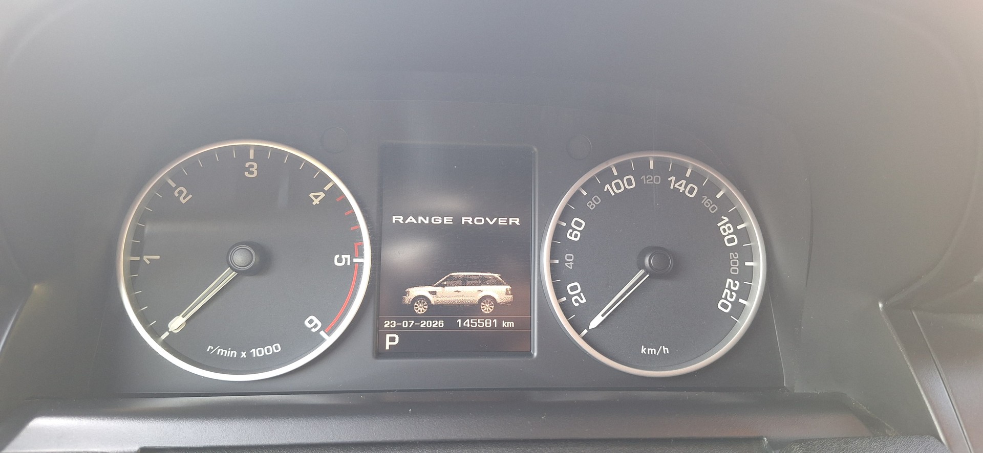 LAND ROVER Range Rover Sport 3.0 TDV6 Zermatt Automatic-image-28