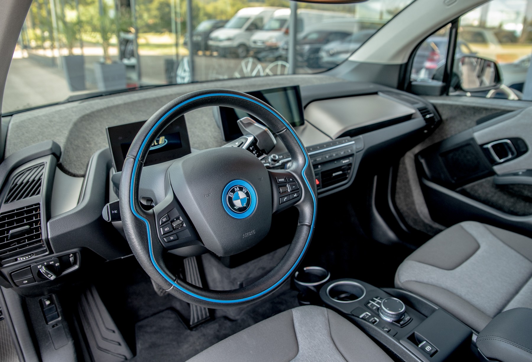 BMW i3s (94Ah) Range Extender Hybrid-image-9