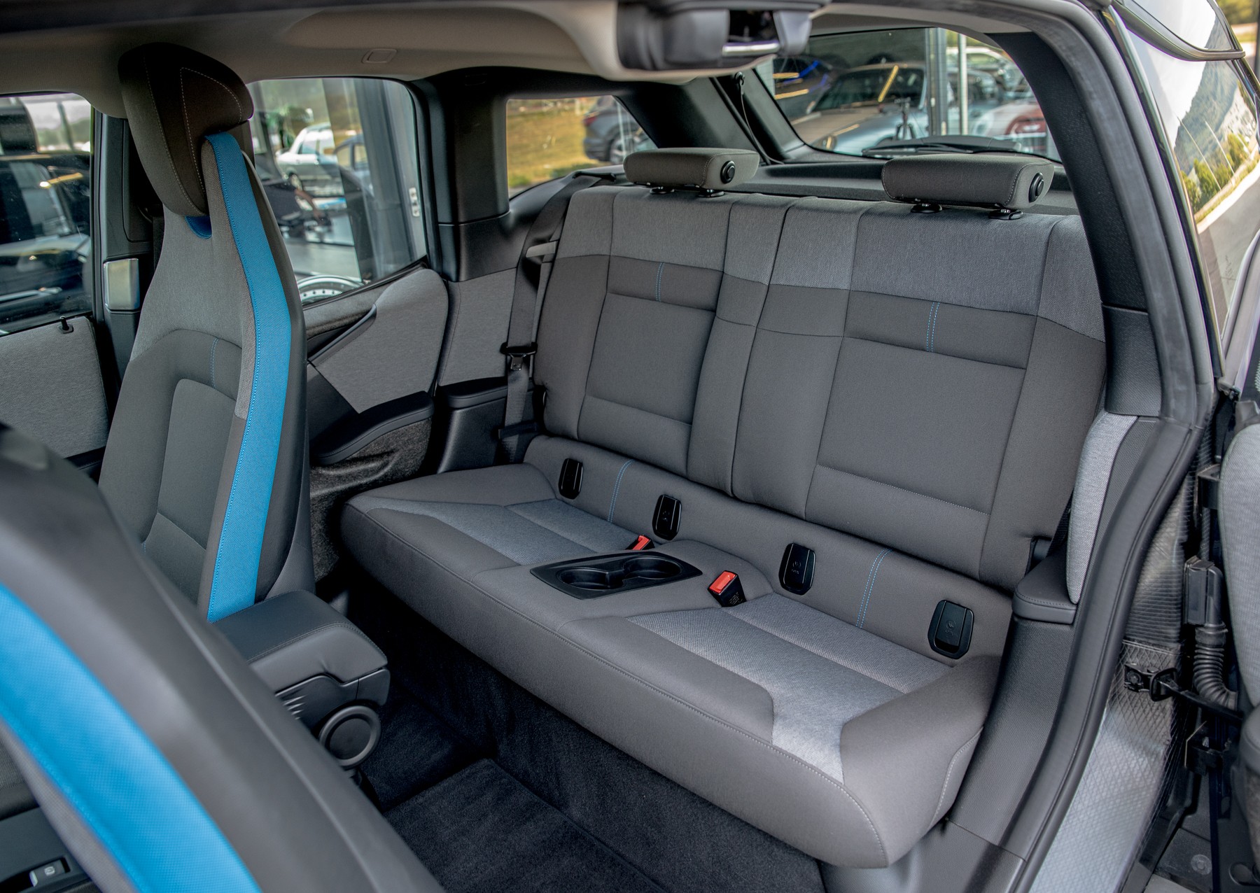 BMW i3s (94Ah) Range Extender Hybrid-image-7