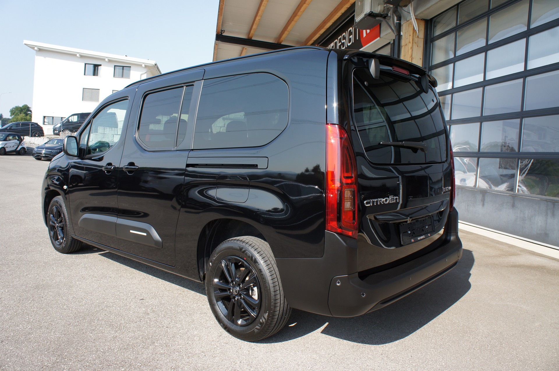 CITROEN Berlingo XL 1.5 BlueHDi 7 Plätze Max EAT8-showroom-element-2