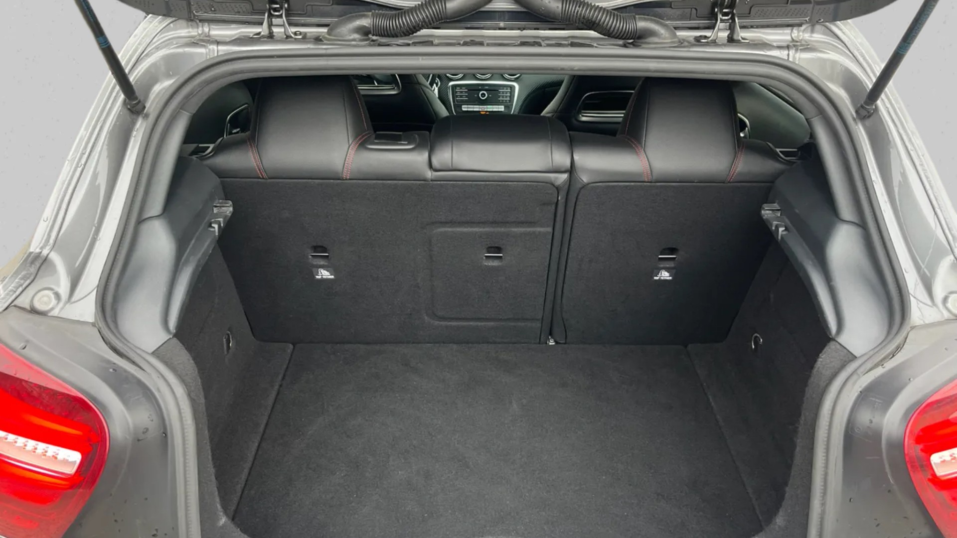 MERCEDES-BENZ A 180 AMG Line 7G-DCT (offre exceptionnelle)-image-10